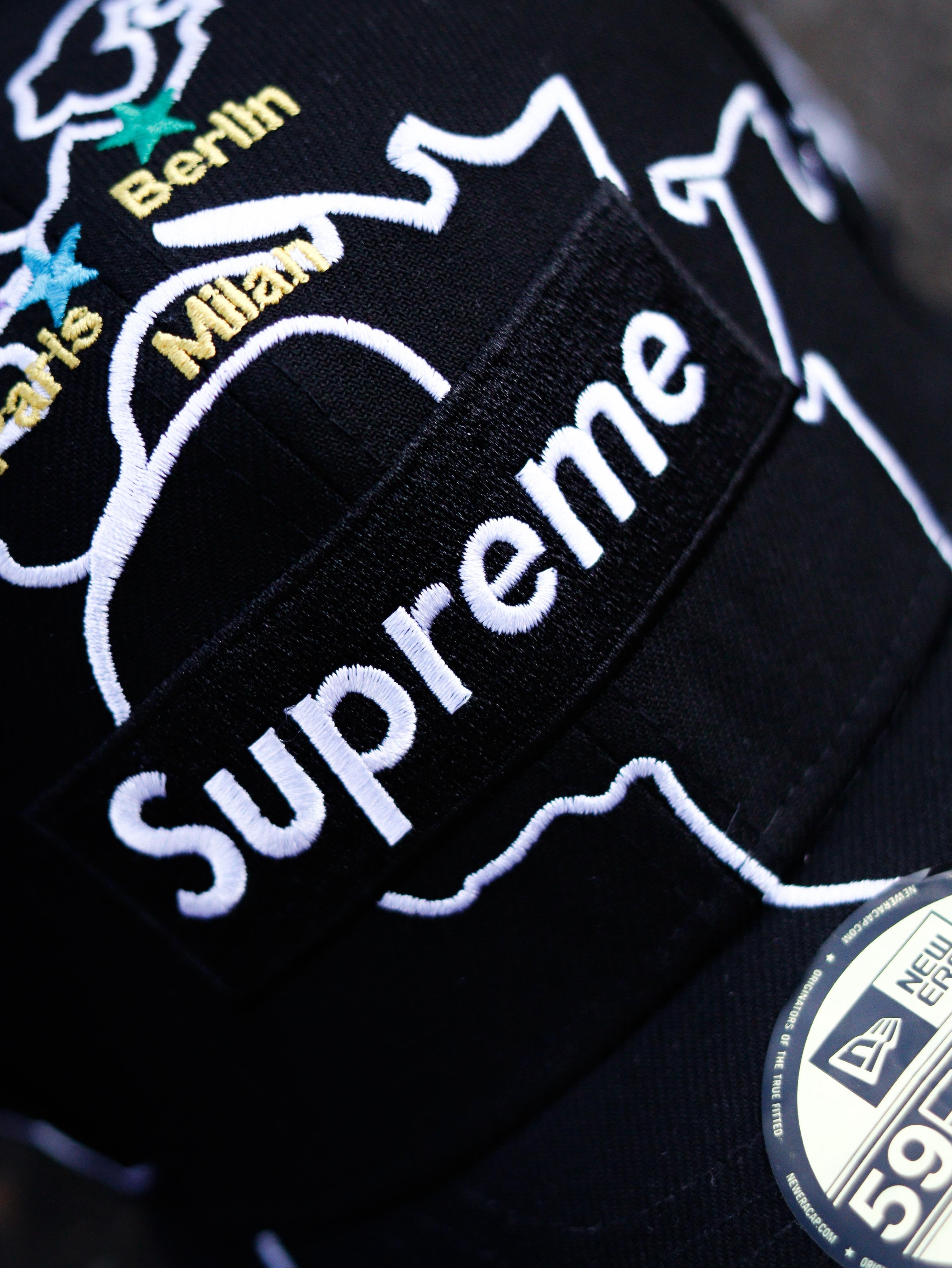 Supreme Worldwide Box Logo New Era