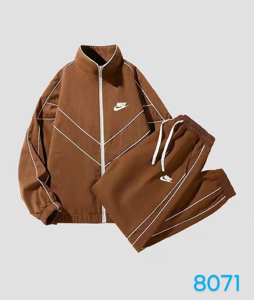 Conjunto Nike Vintage – ADICTILLAS2025