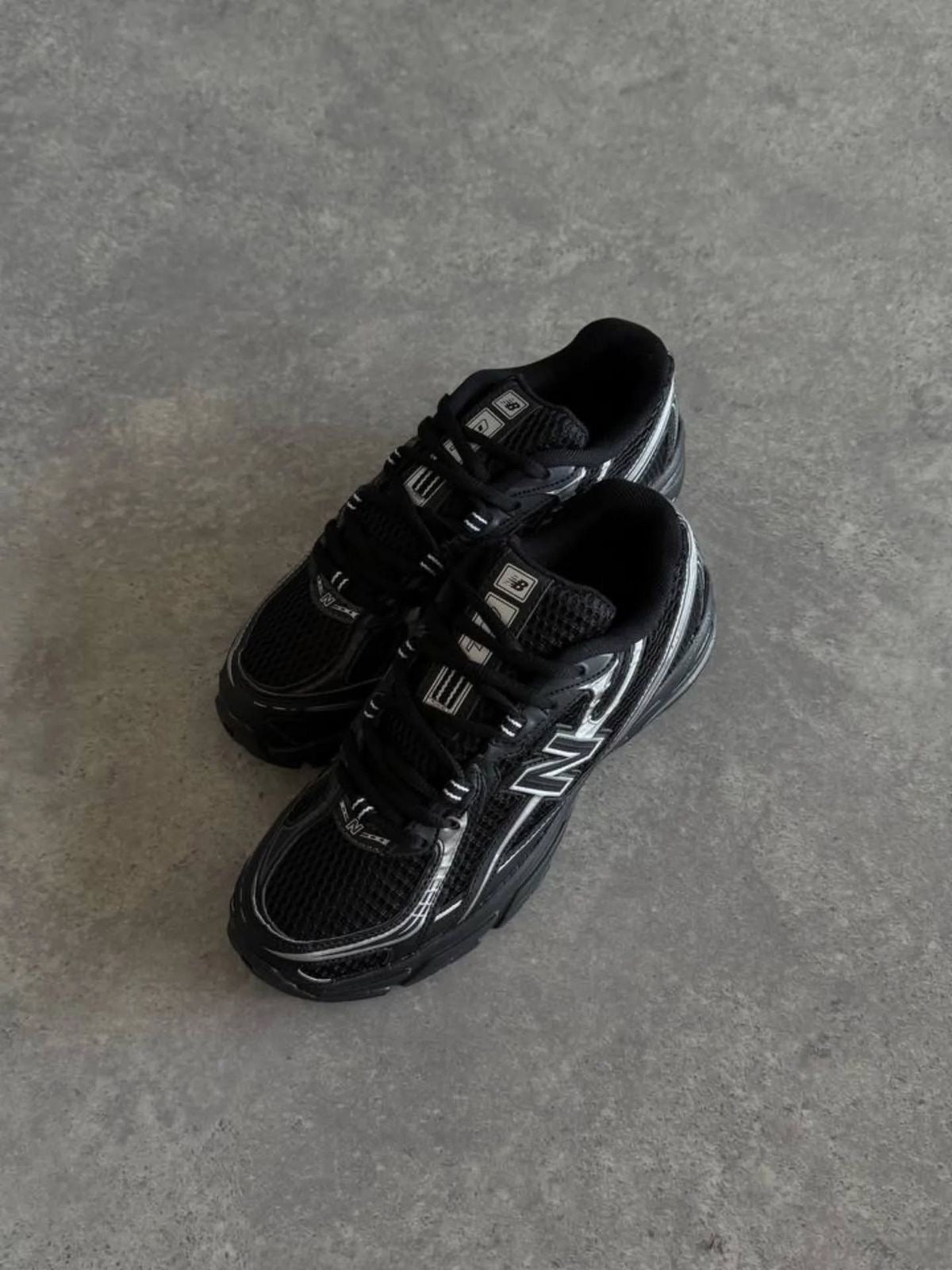 New Balance 740