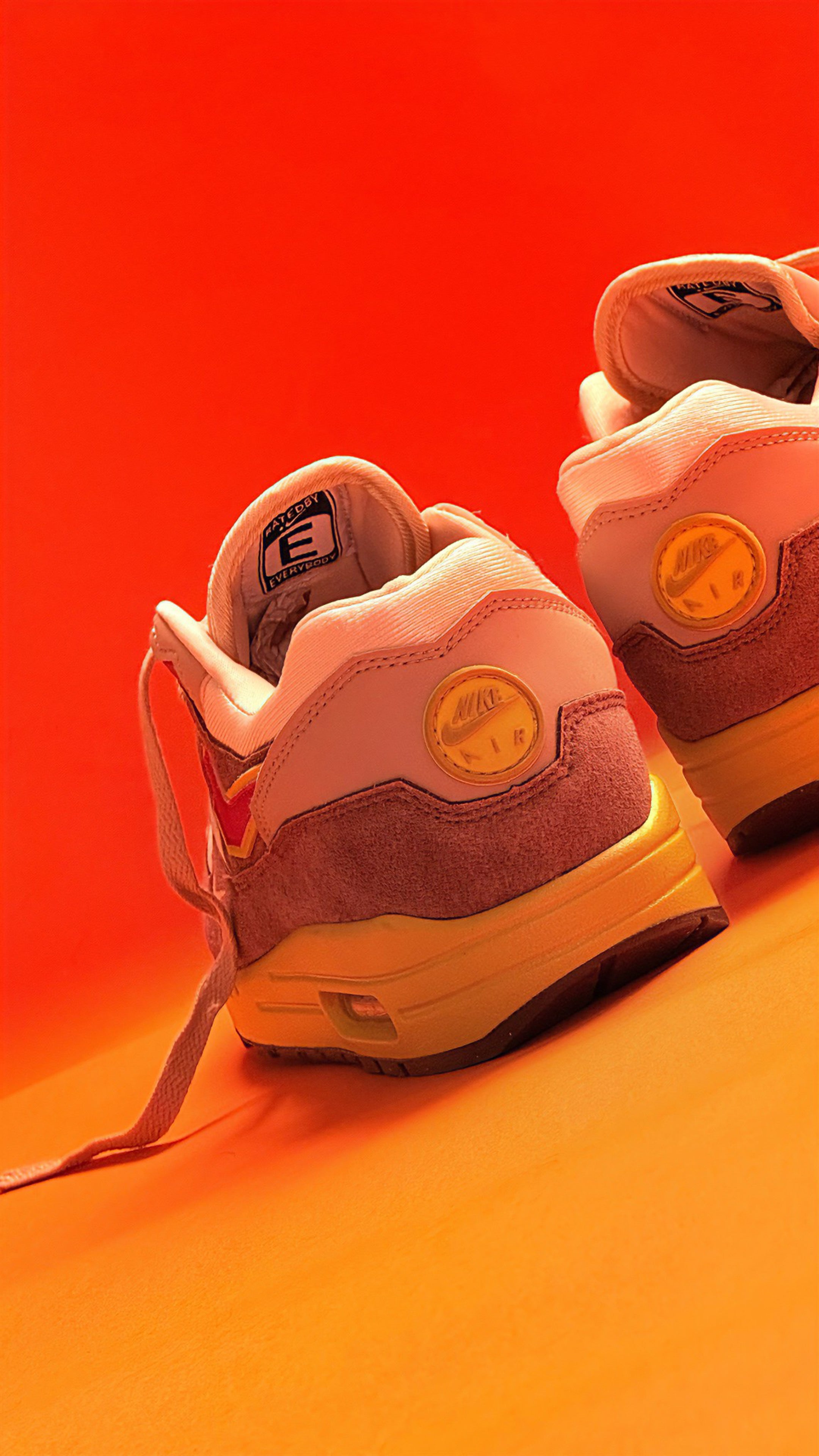 Nike Air Max 1
.SWOOSH Low Poly Big Head Origins
