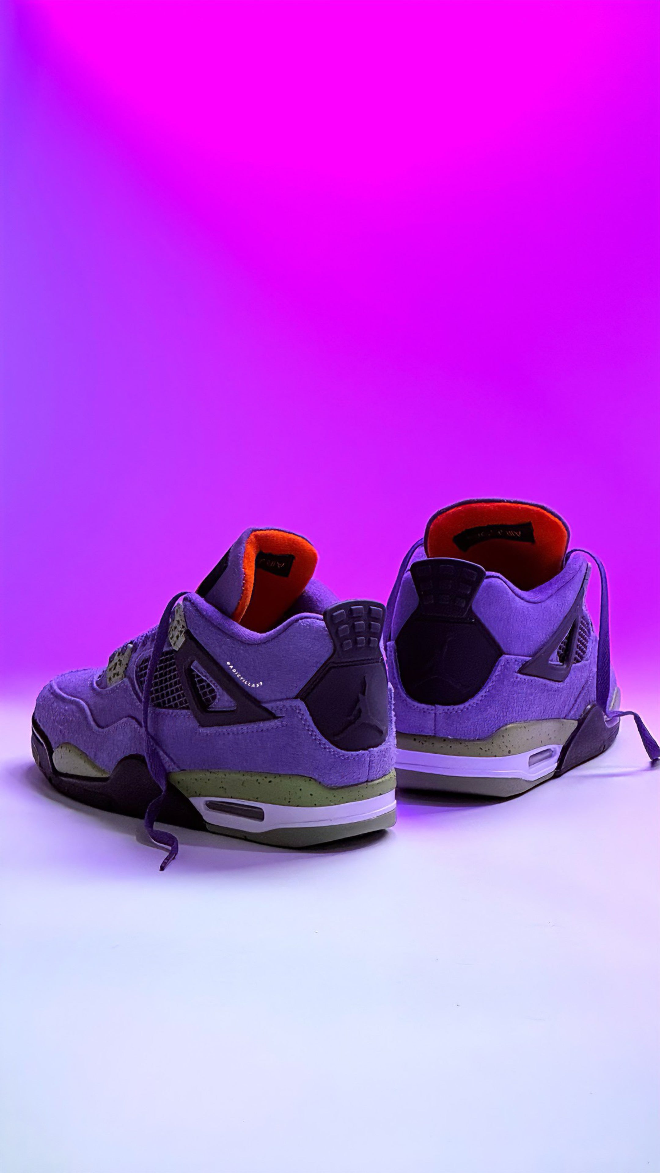 Air Jordan 4 Retro “ Canyon Purple “