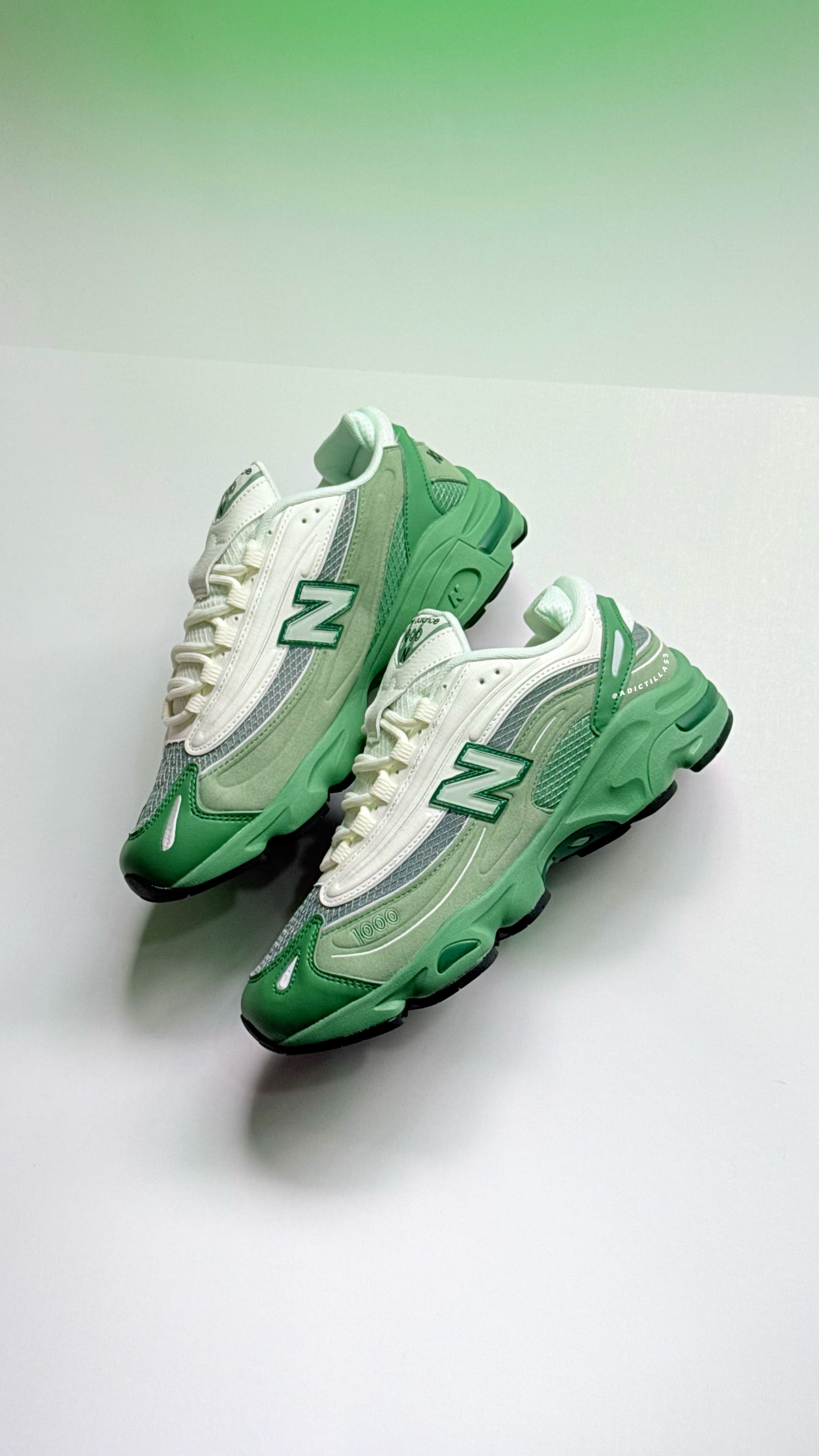 New Balance 1000 Green