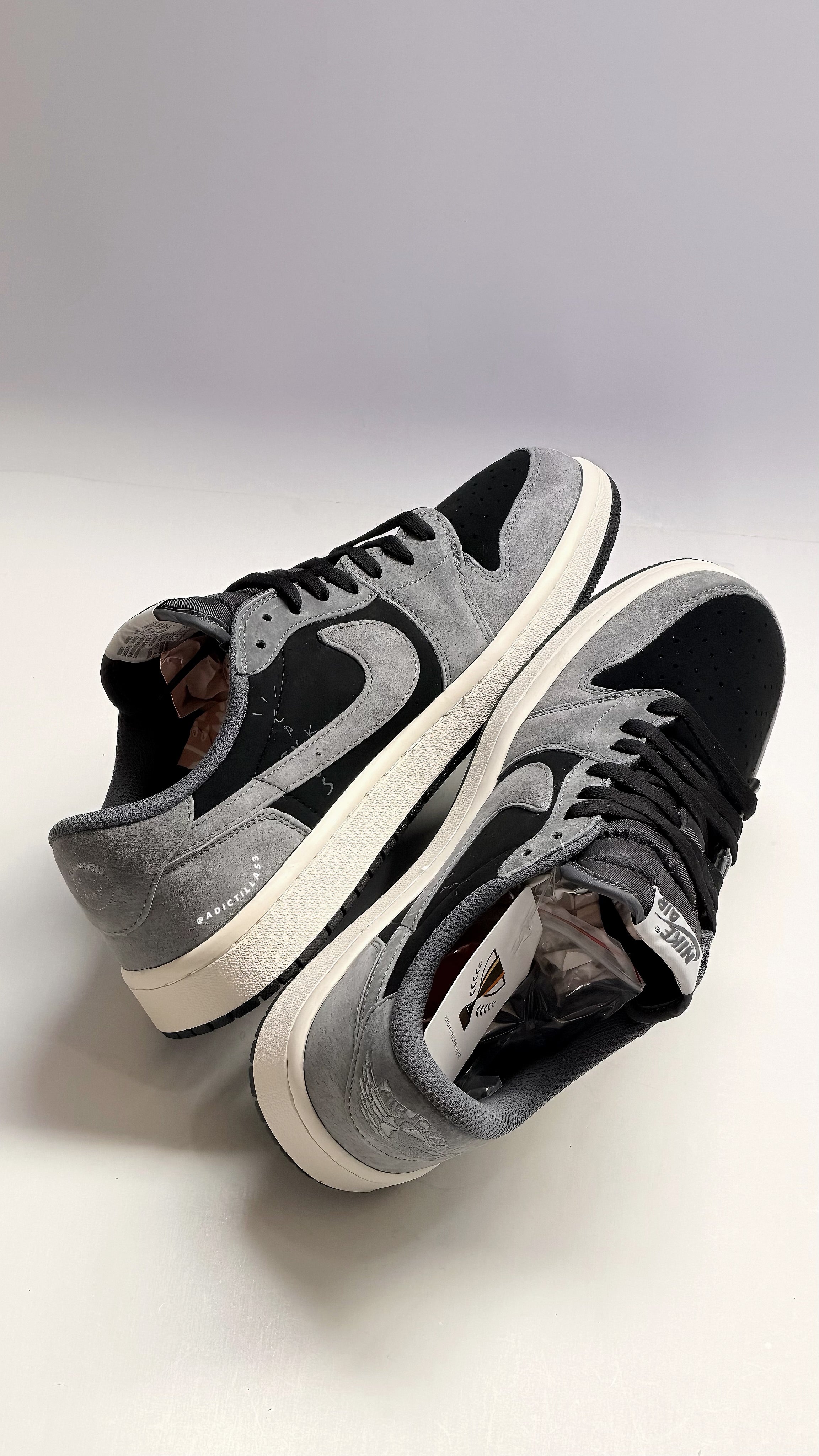 Jordan 1 Low x Travis Scott