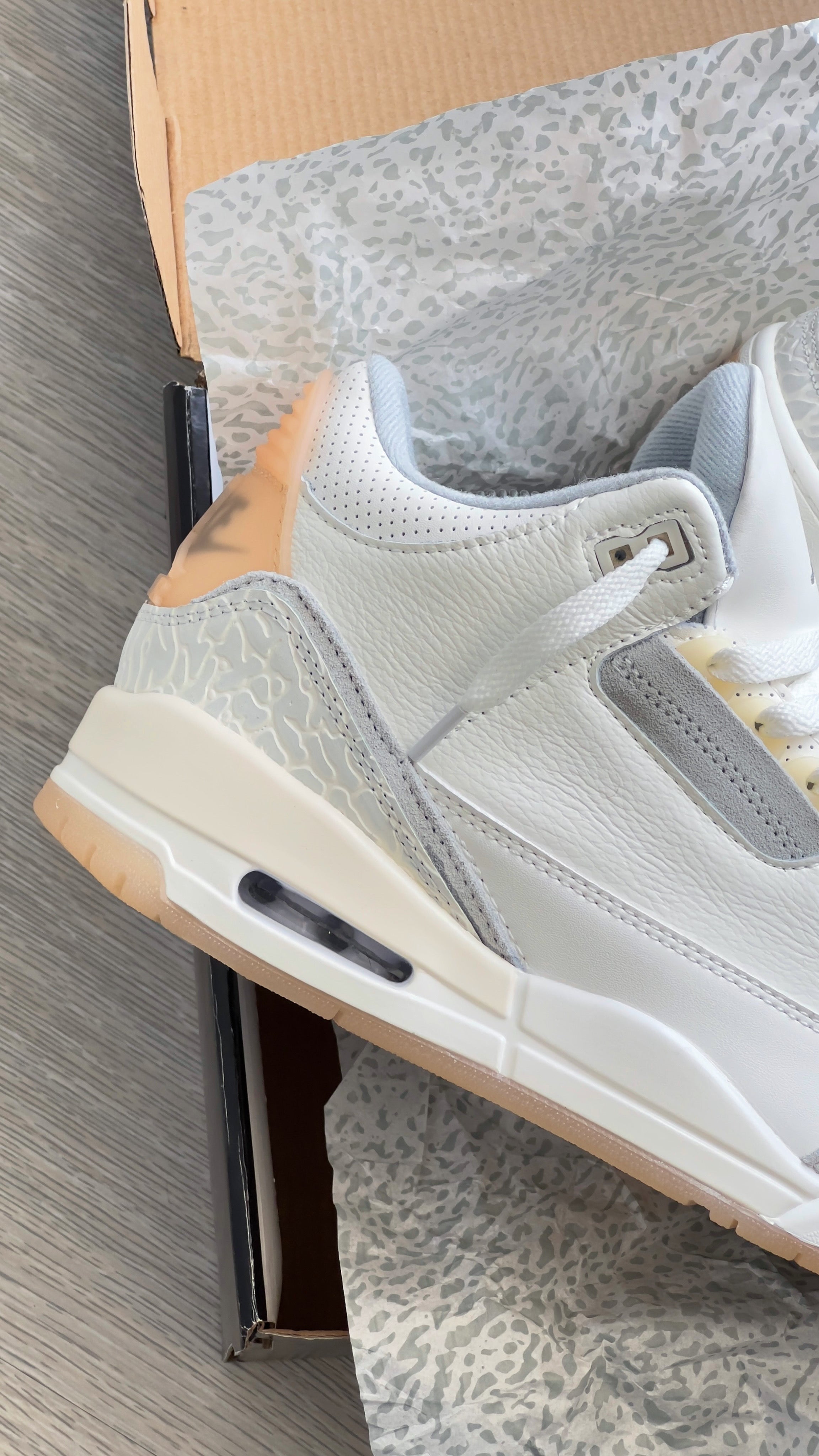 Air Jordan 3 Craft Ivory