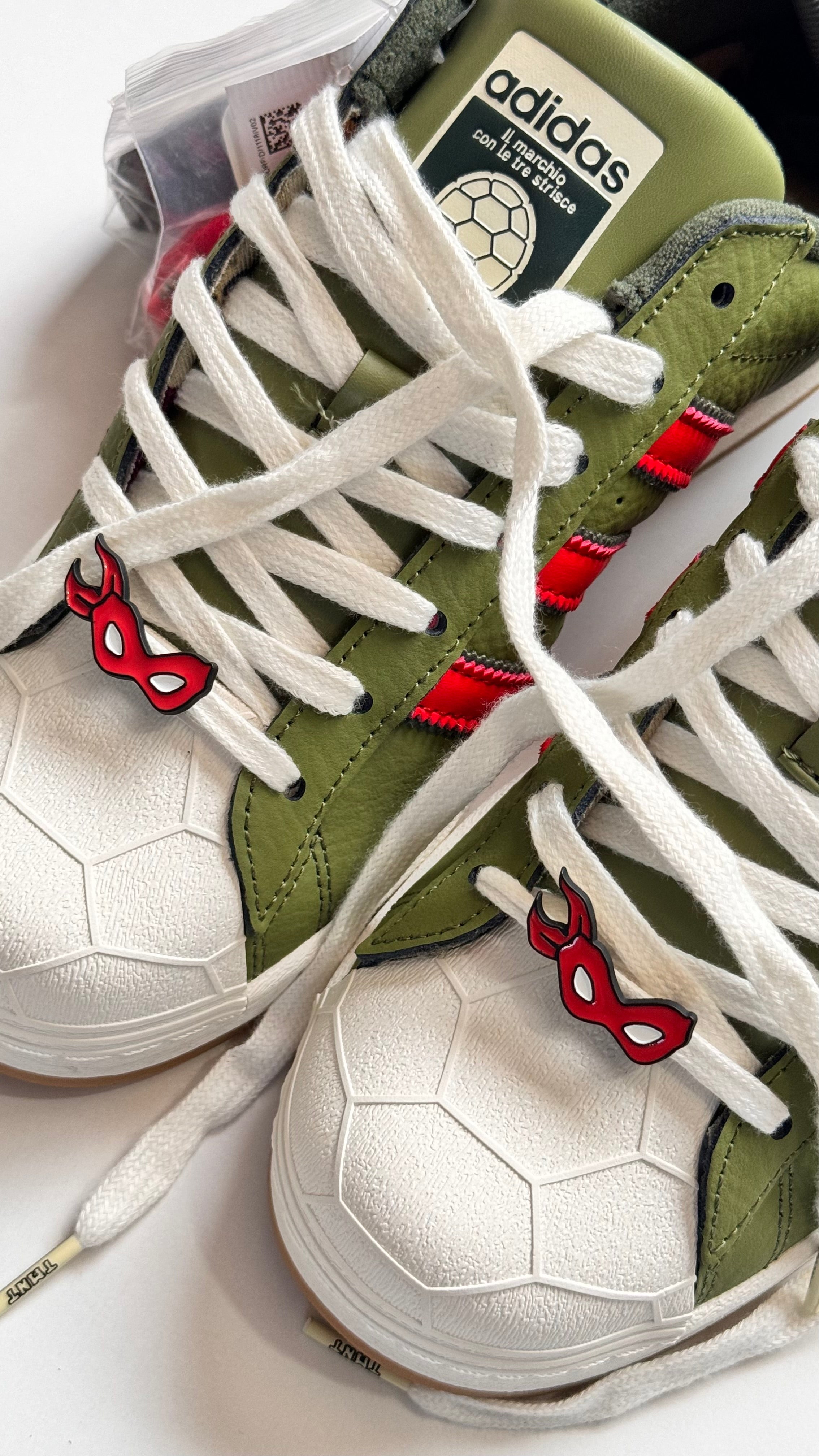 Adidas Superstar x Tortugas Ninja