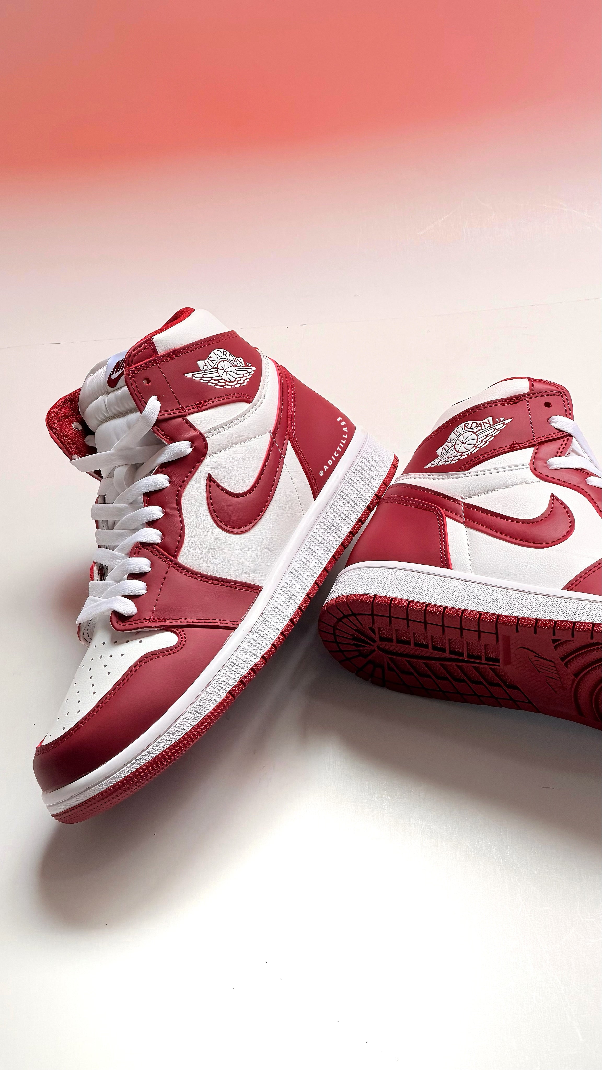 Air Jordan 1 "Team Red"