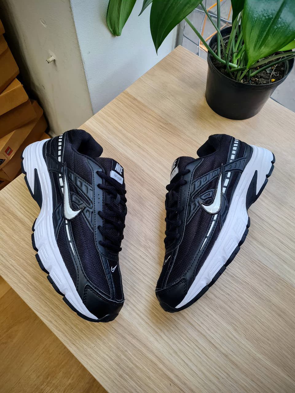 Nike Initiator