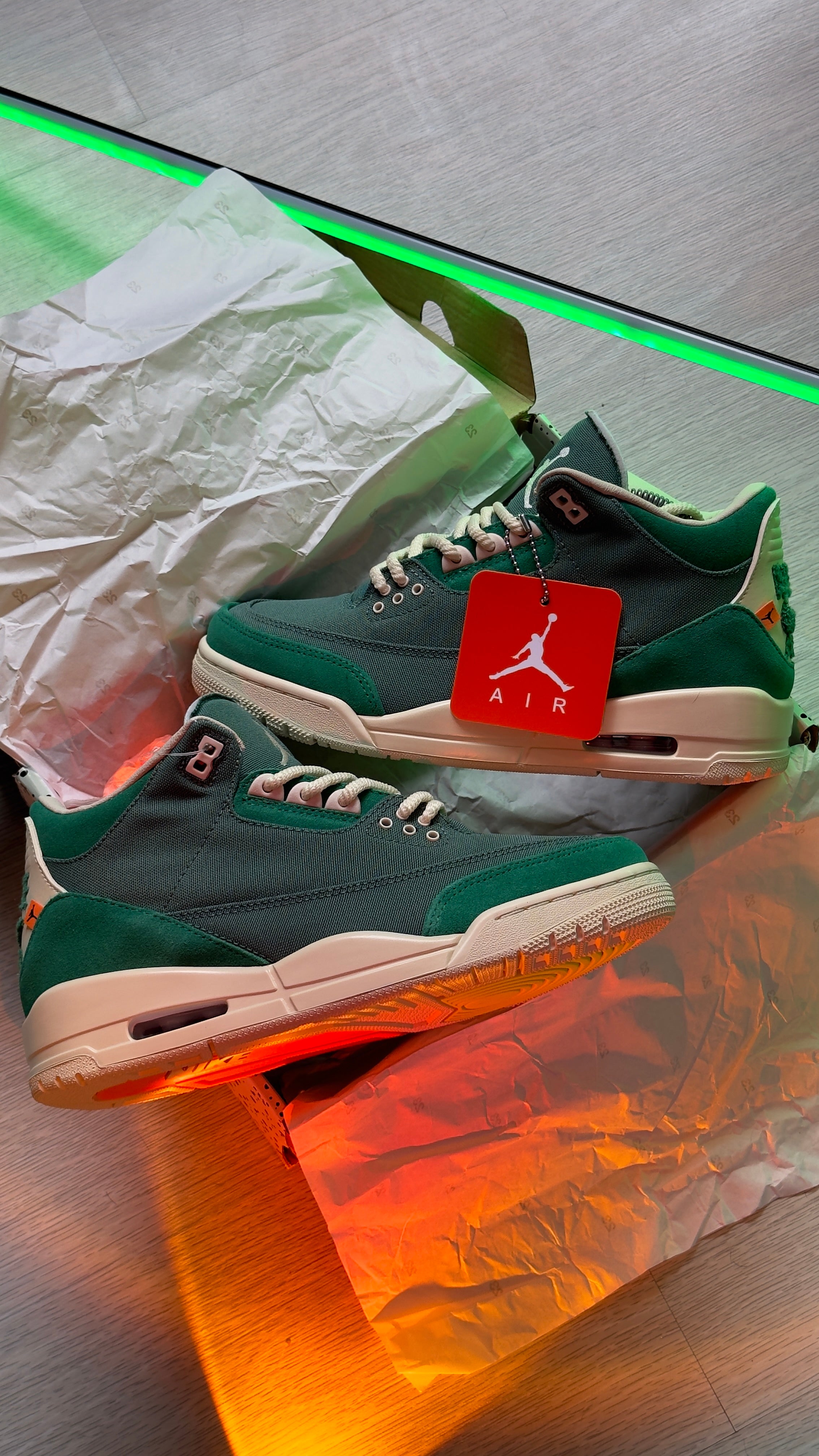 Air Jordan 3 x Nina CHANNEL