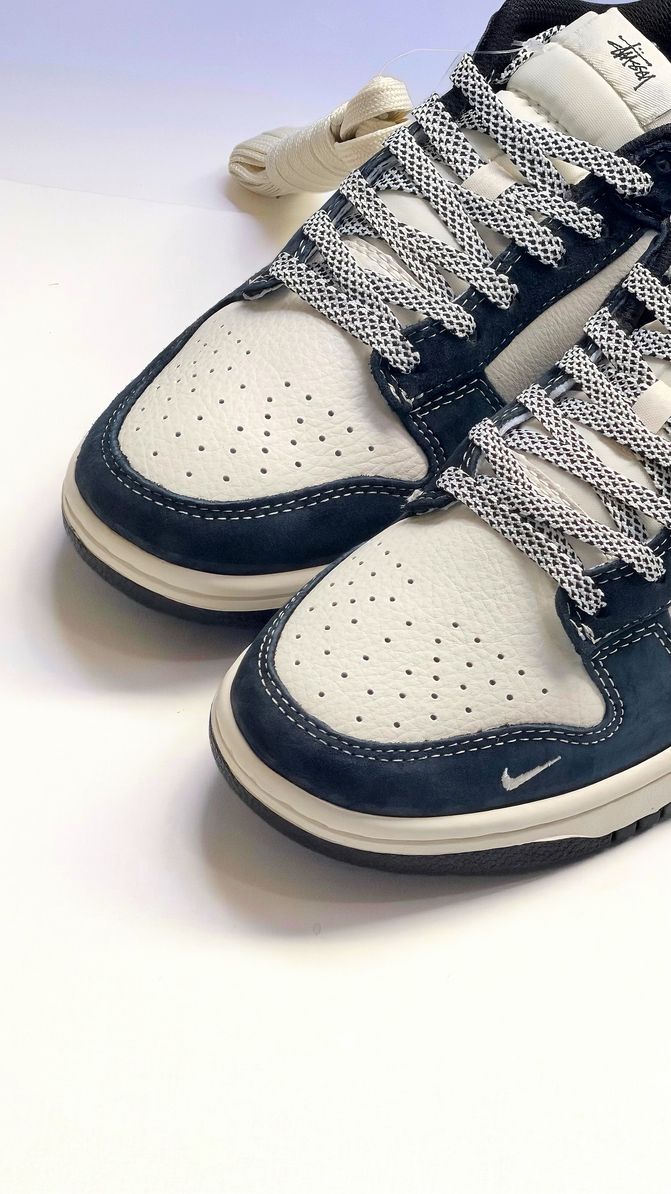 Nike SB Dunk Low Stüssy