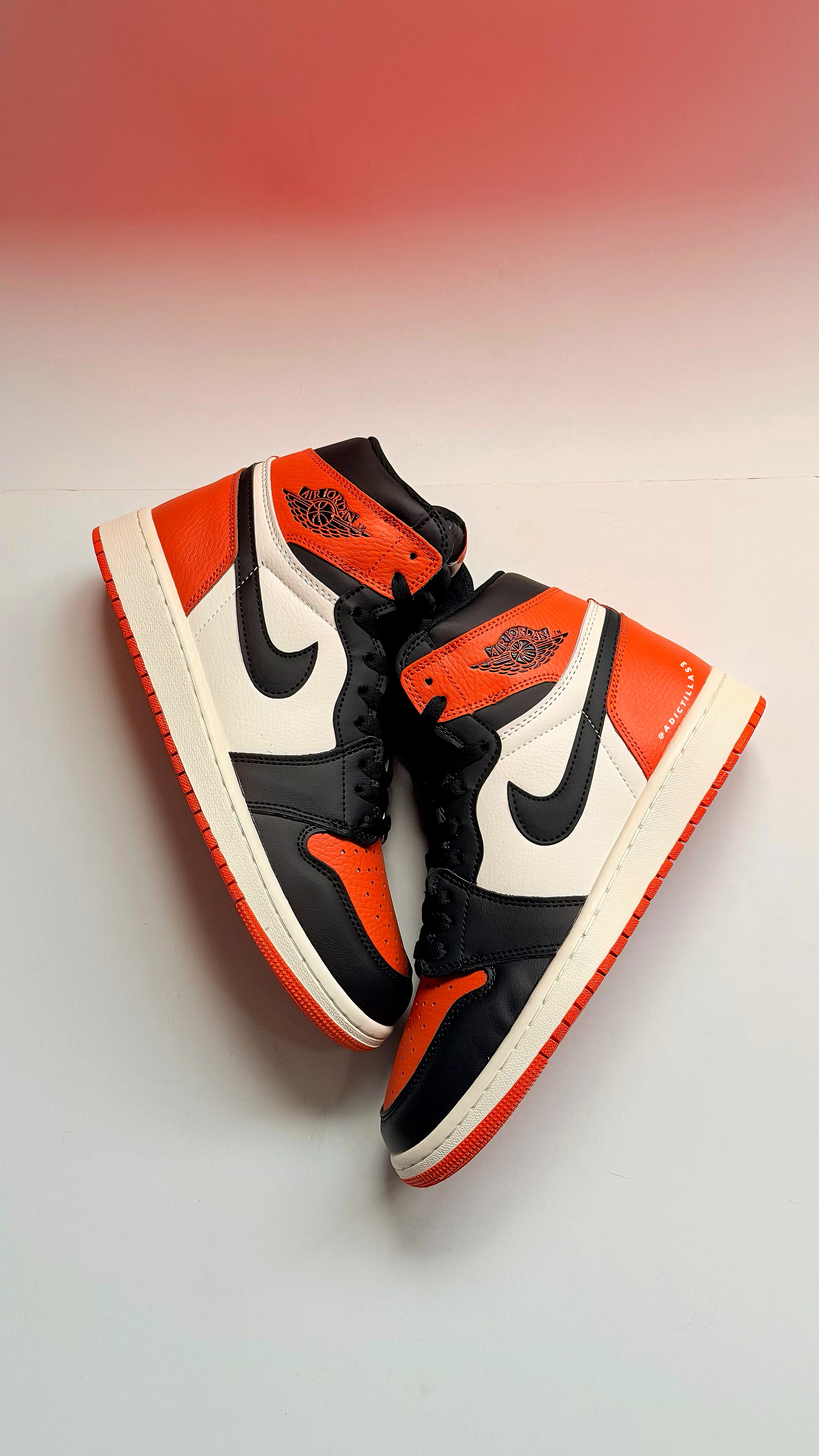 Jordan 1 
“ Shattered Backboard “