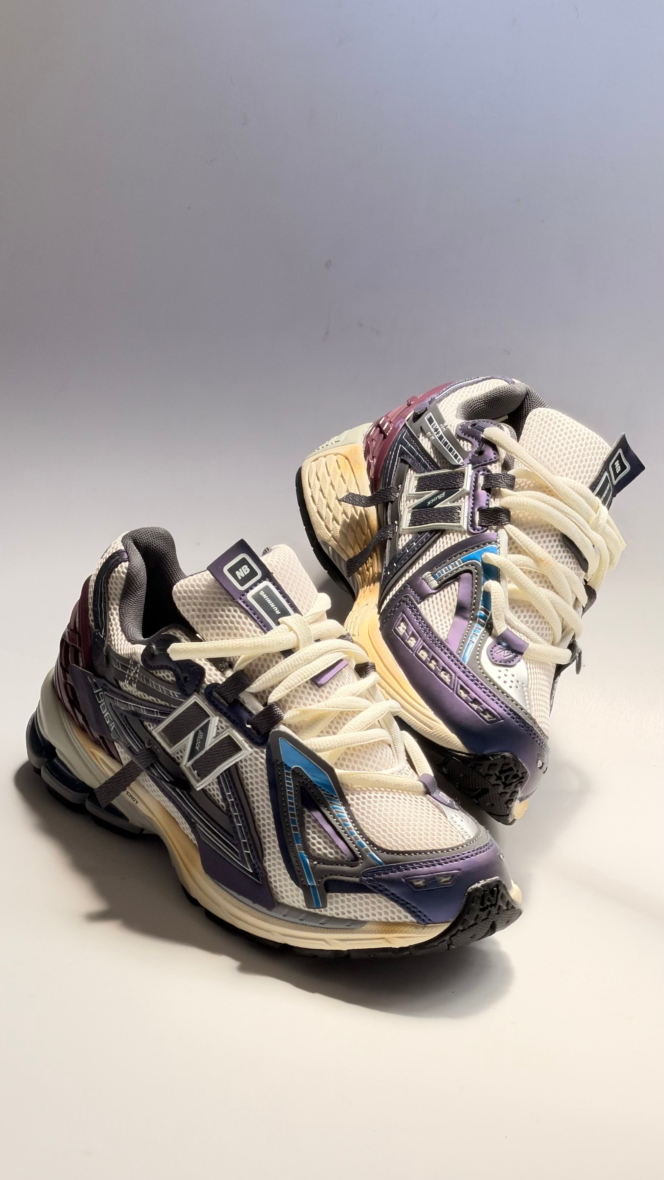 New Balance 1906A
Inkwell Sea Salt