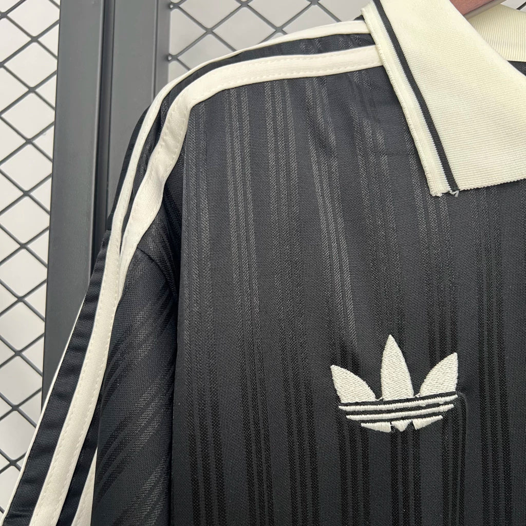Camiseta Adidas x Oasis Tour