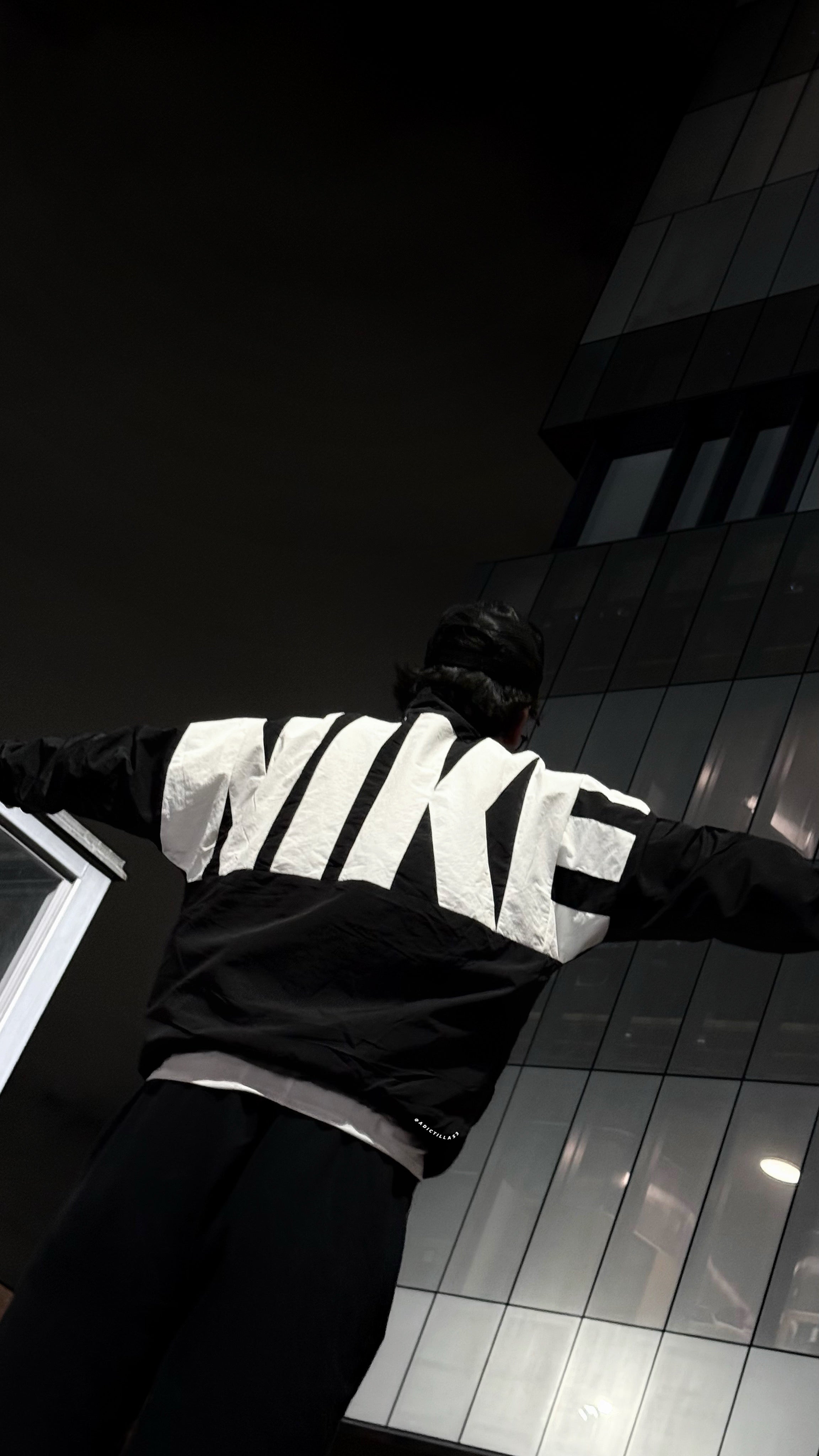 Nike Jacket RompeVientos