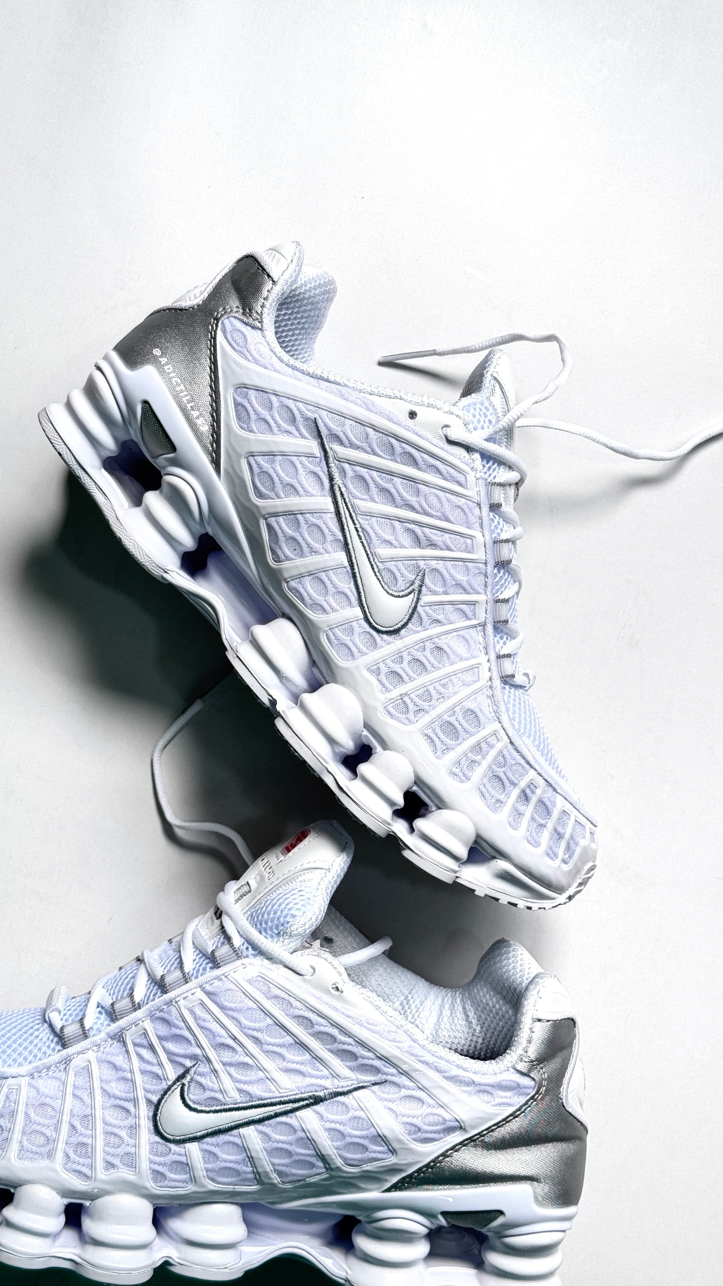 Nike Shoxs White