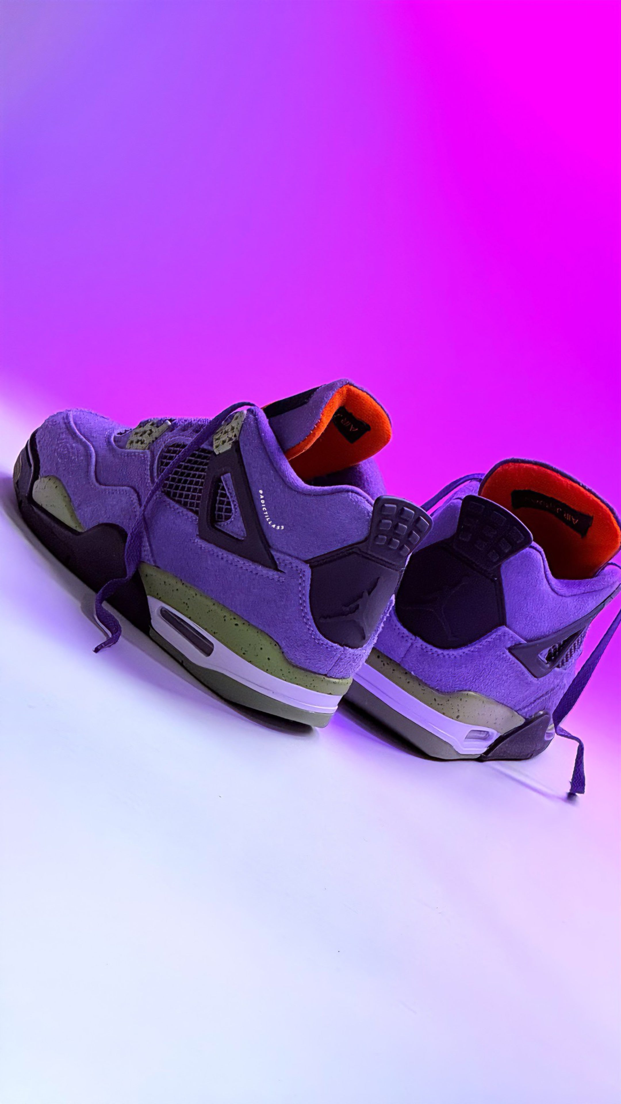 Air Jordan 4 Retro “ Canyon Purple “