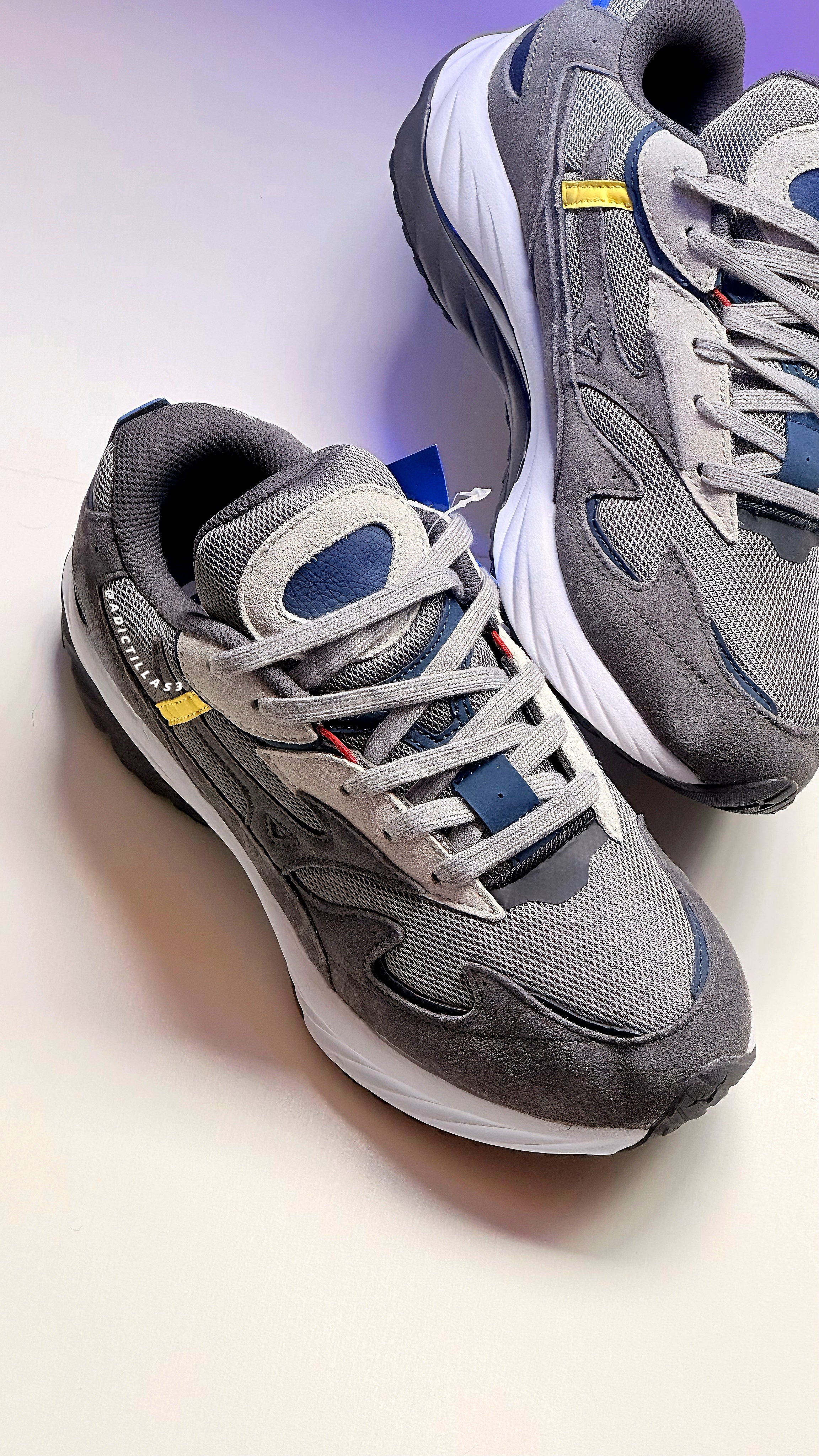 Mizuno x Graphpaper Wave Rider Beta 'Dark Grey'