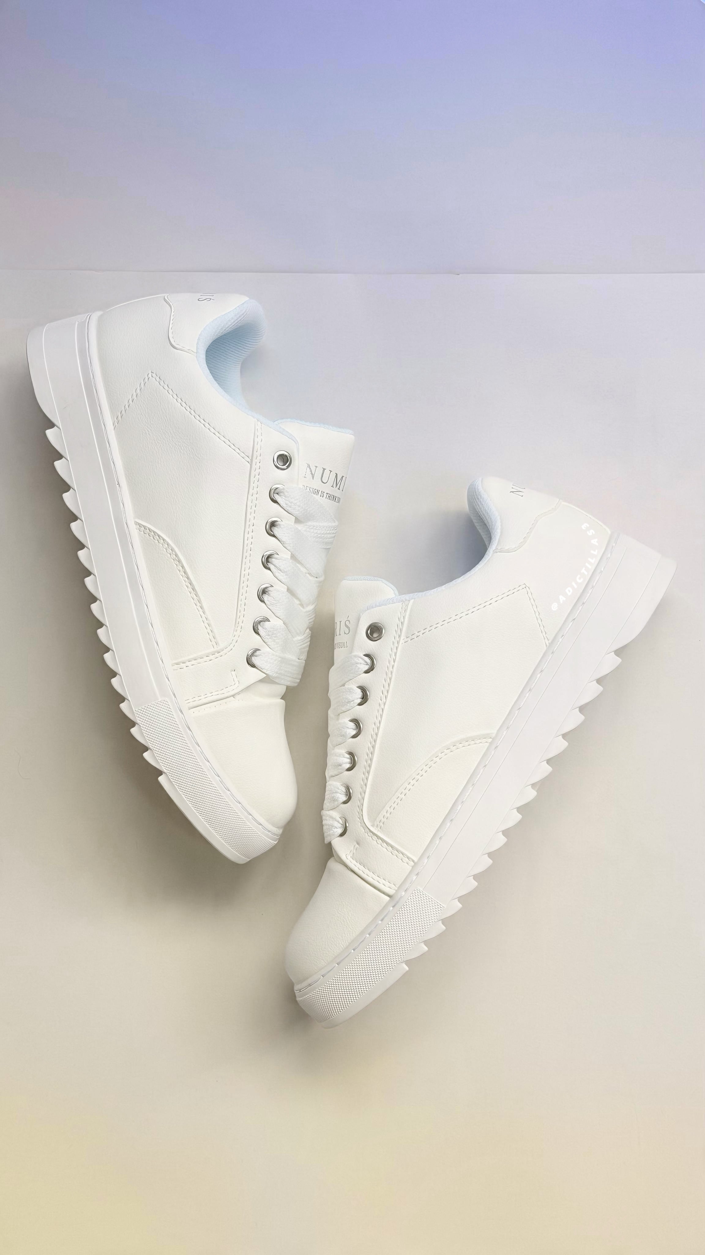Numeris Sneakers