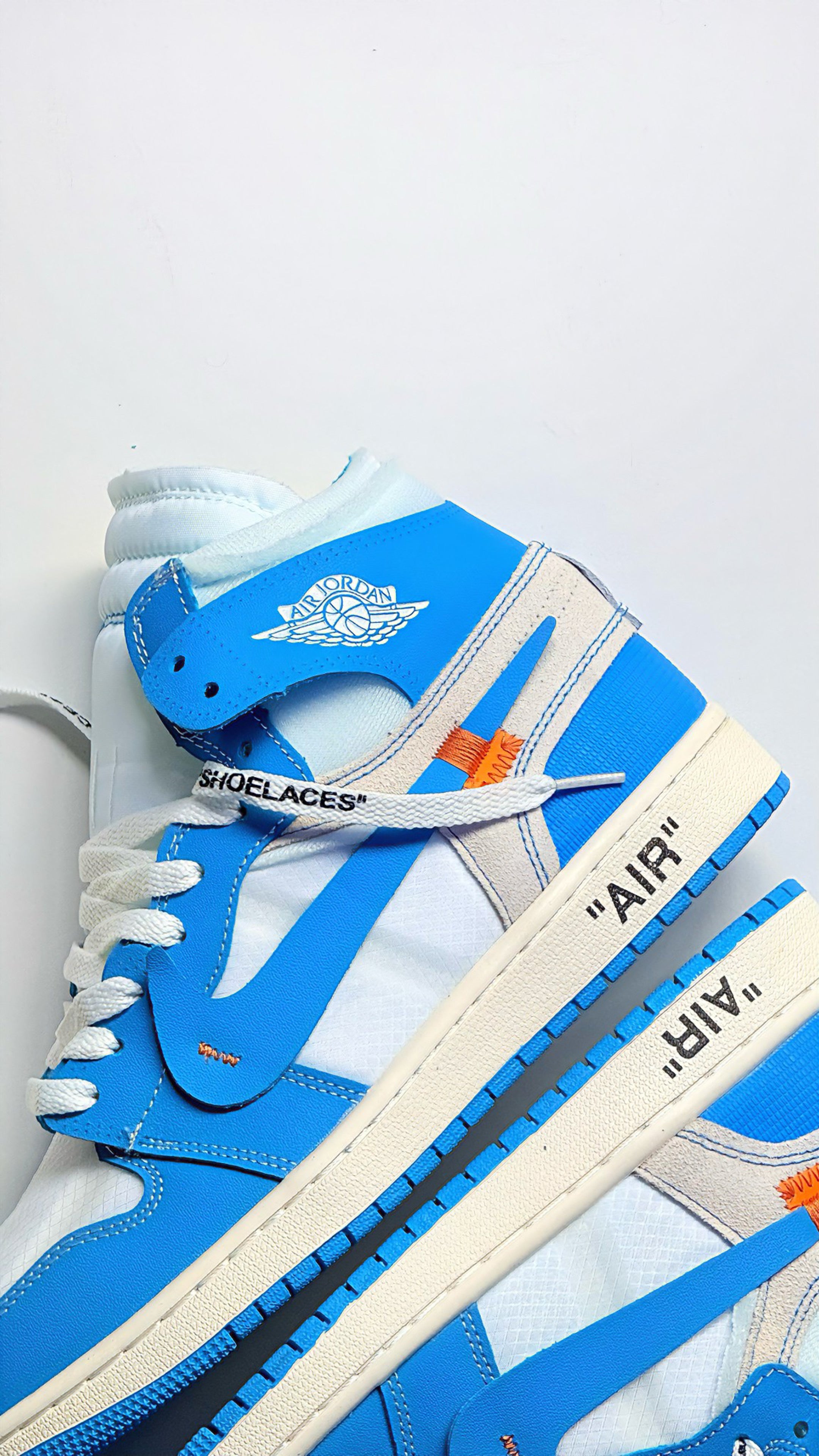 Air Jordan 1 x Off-White UNC