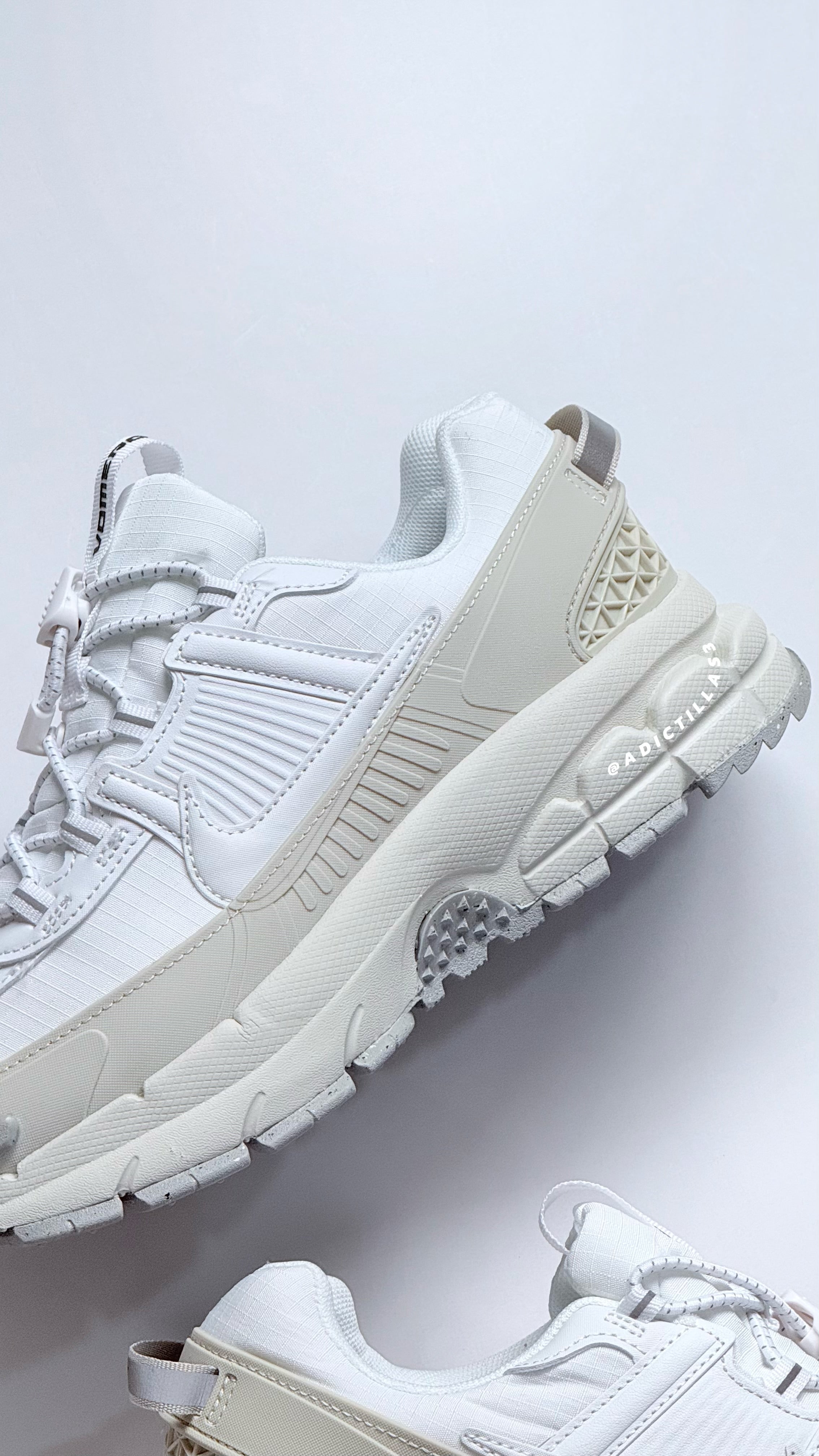 Nike Vomero 5 Roam White