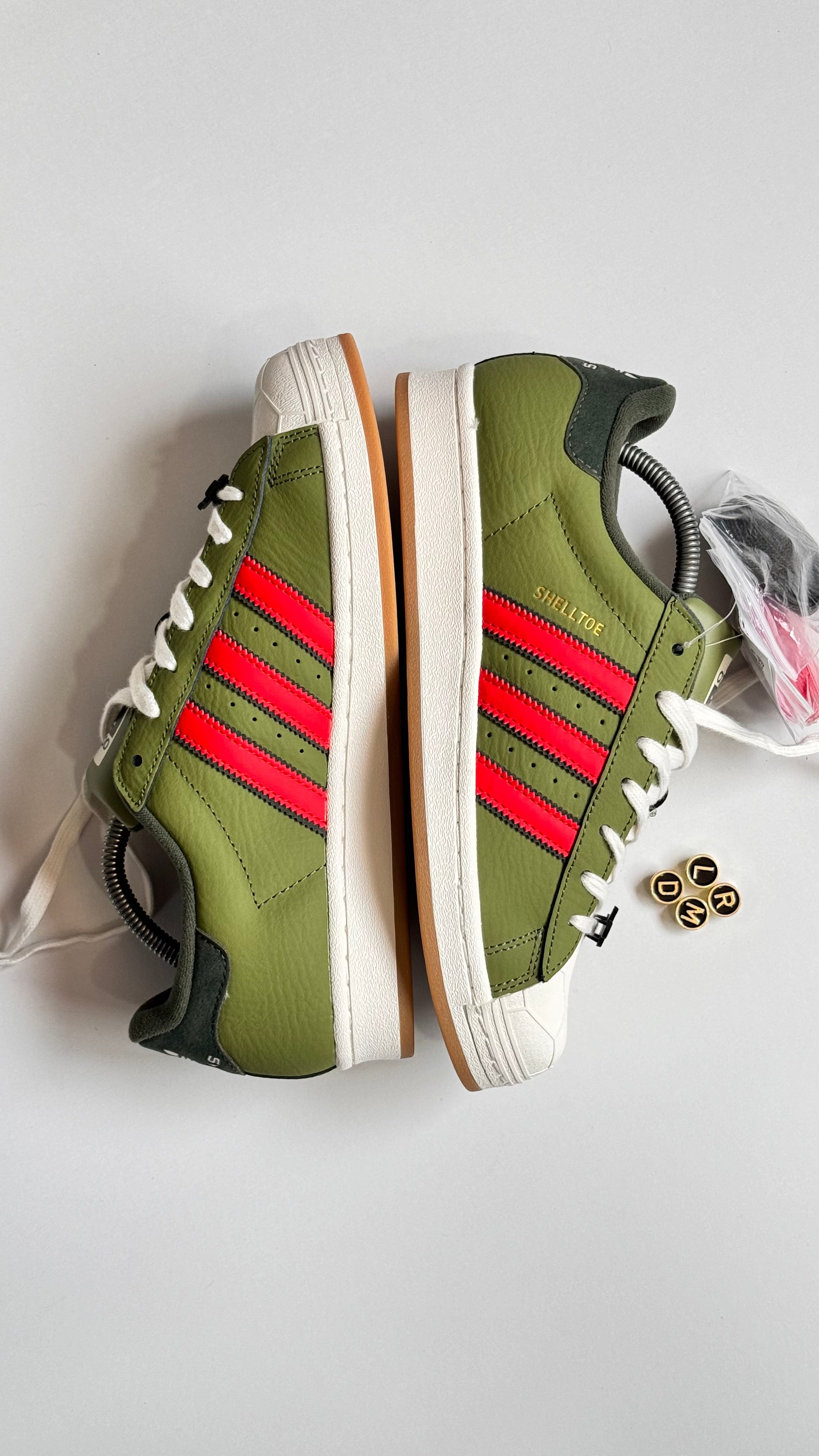 Adidas Superstar x Tortugas Ninja