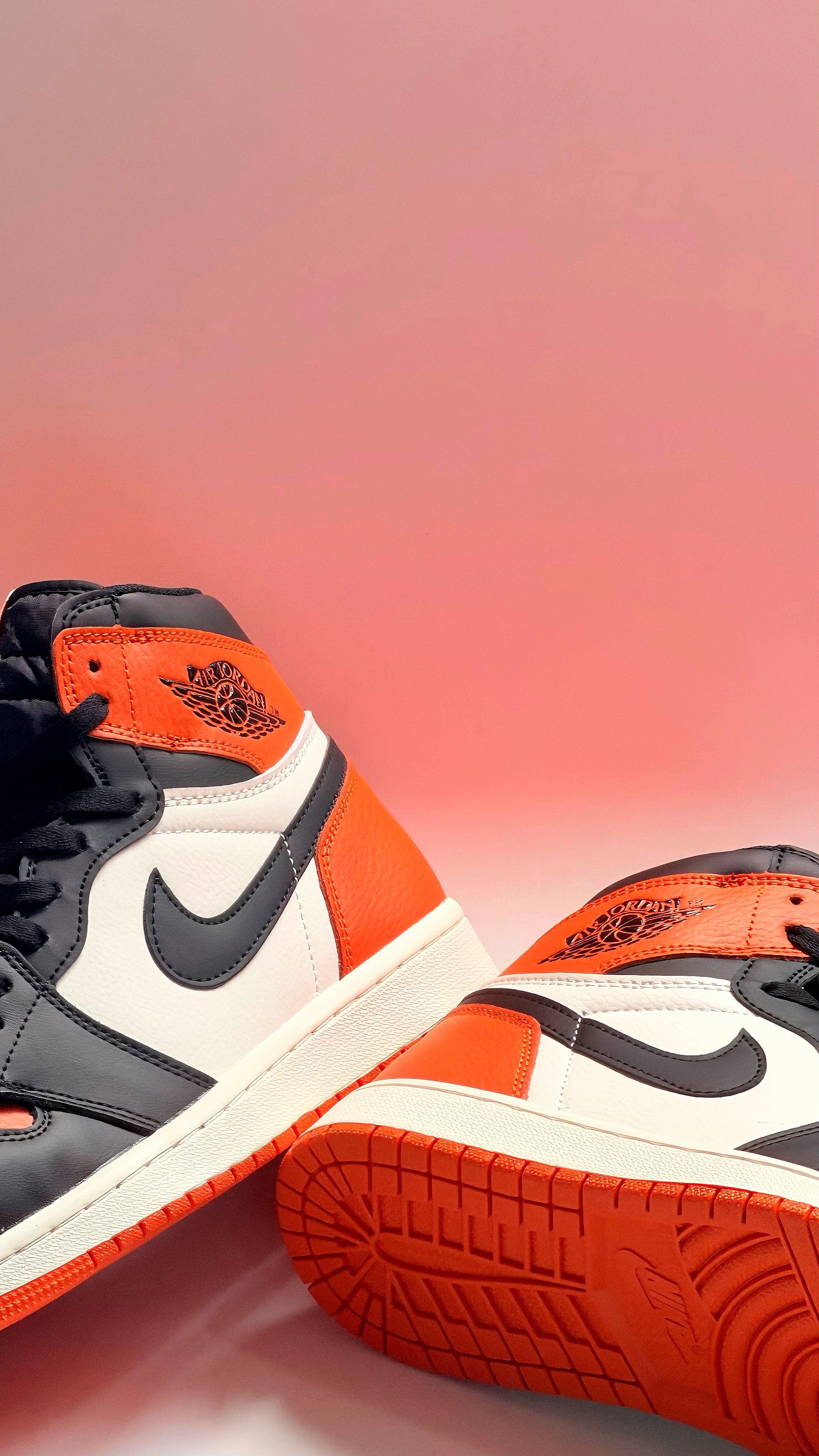 Jordan 1 
“ Shattered Backboard “