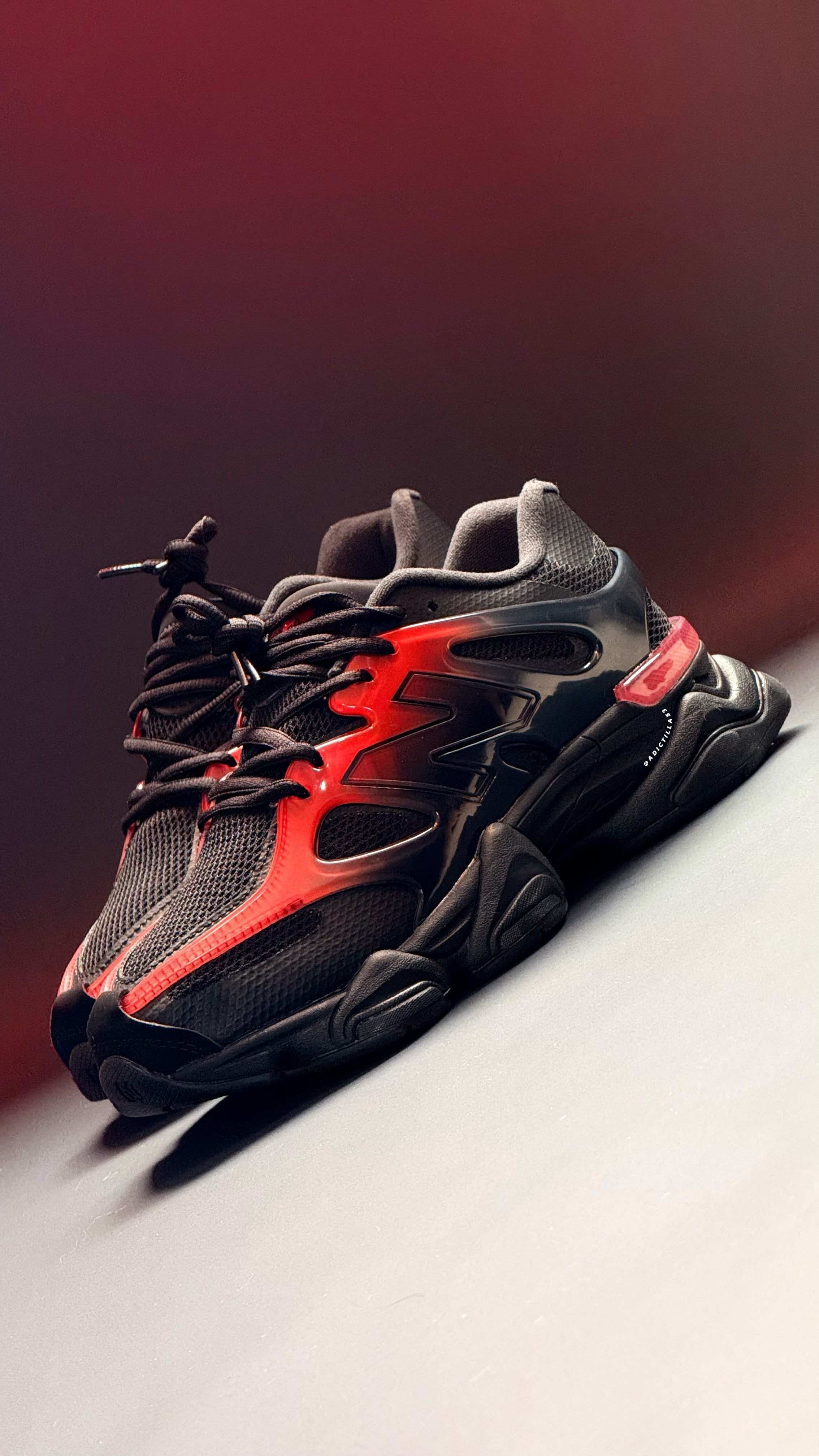 New Balance 9060 X Red