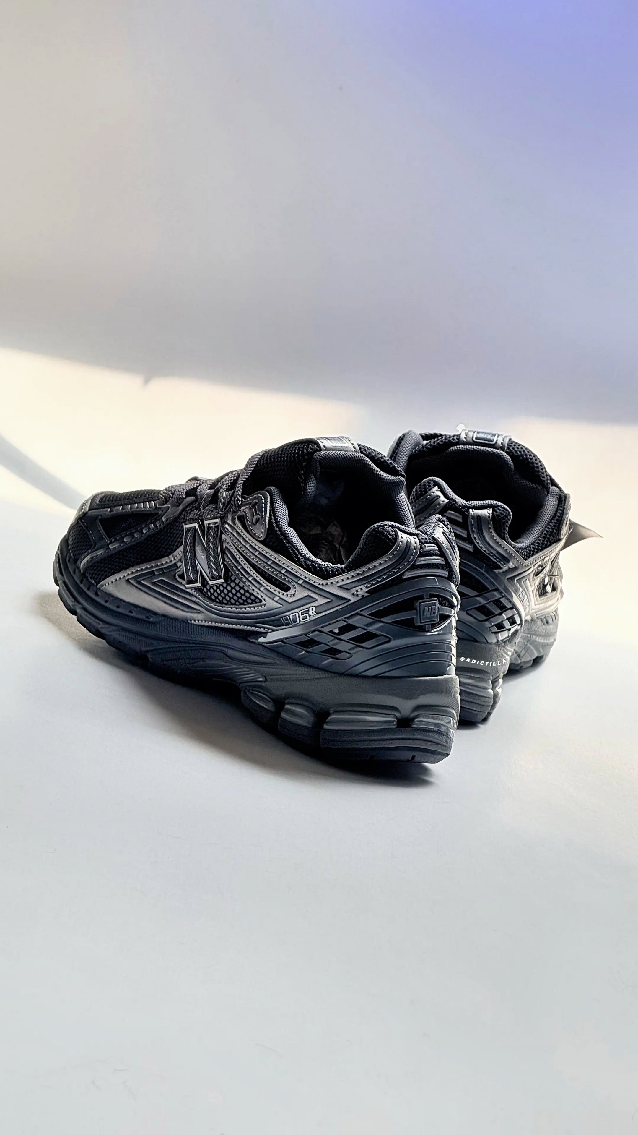 New Balance 1906 R