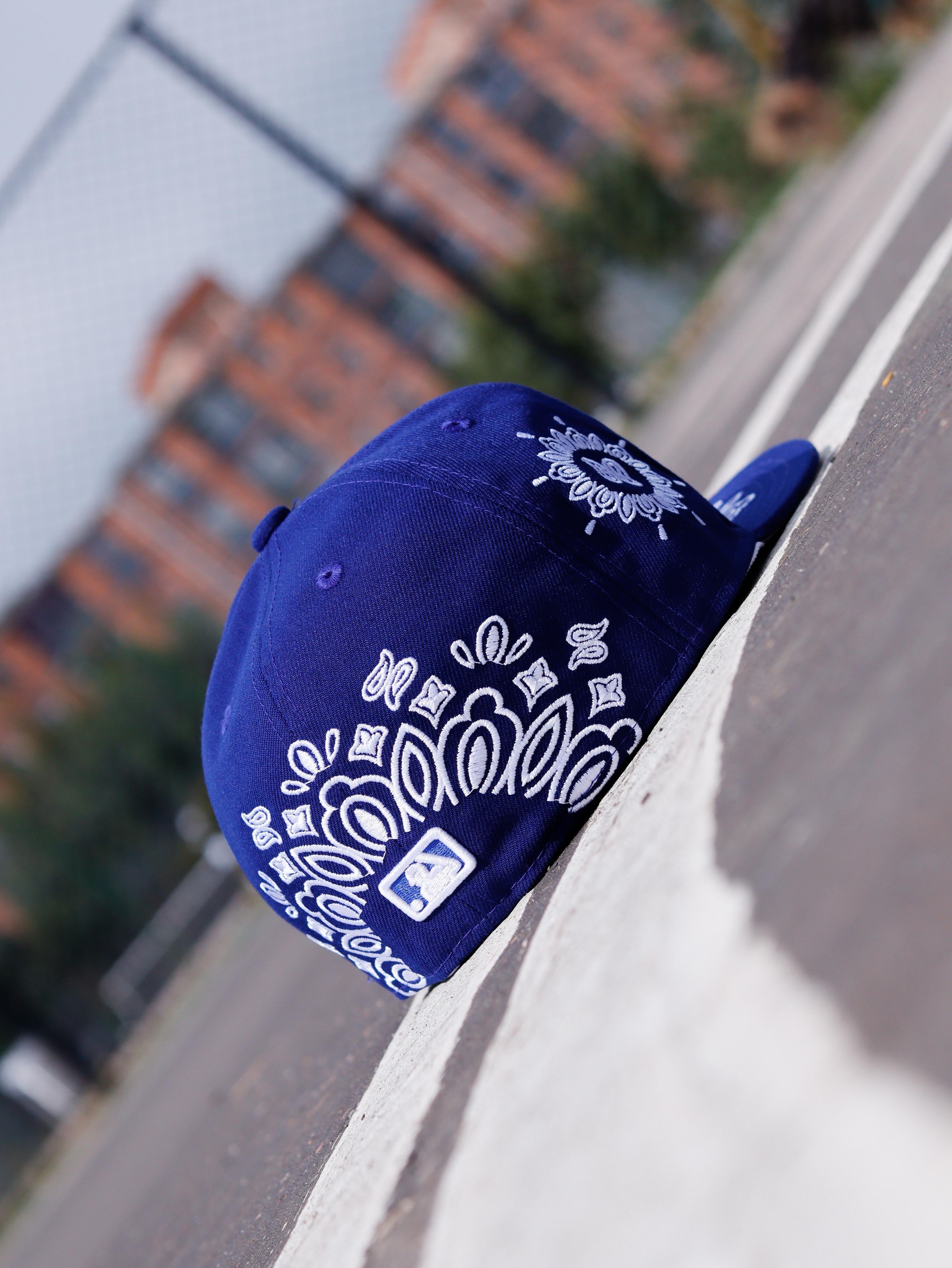Gorra Los Angeles Dodgers MLB Paisley 59FIFTY Cerrada Azul New Era