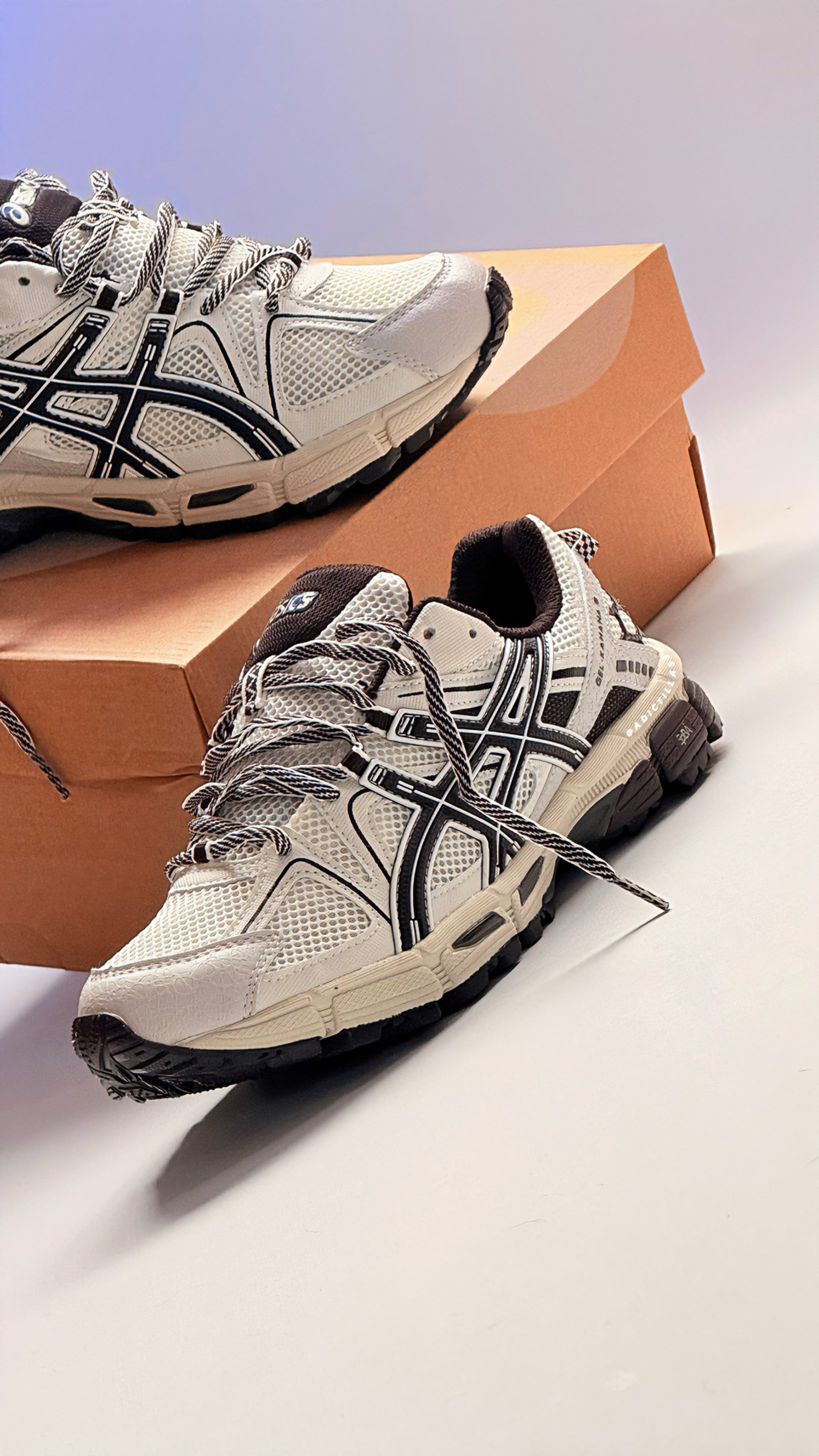 Asics Gel Kahana 8 Beige