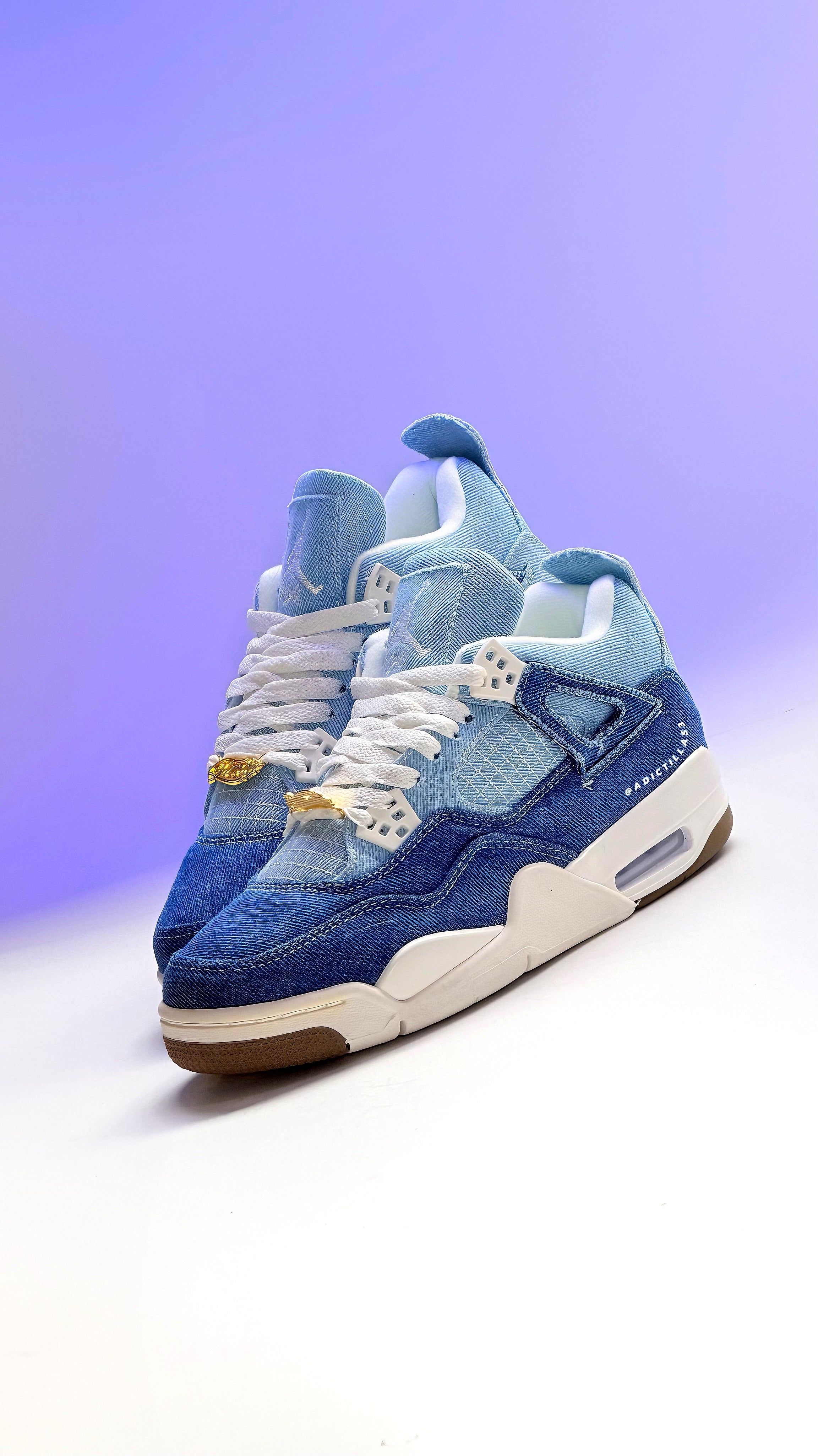 Air Jordan 4 Worn Blue