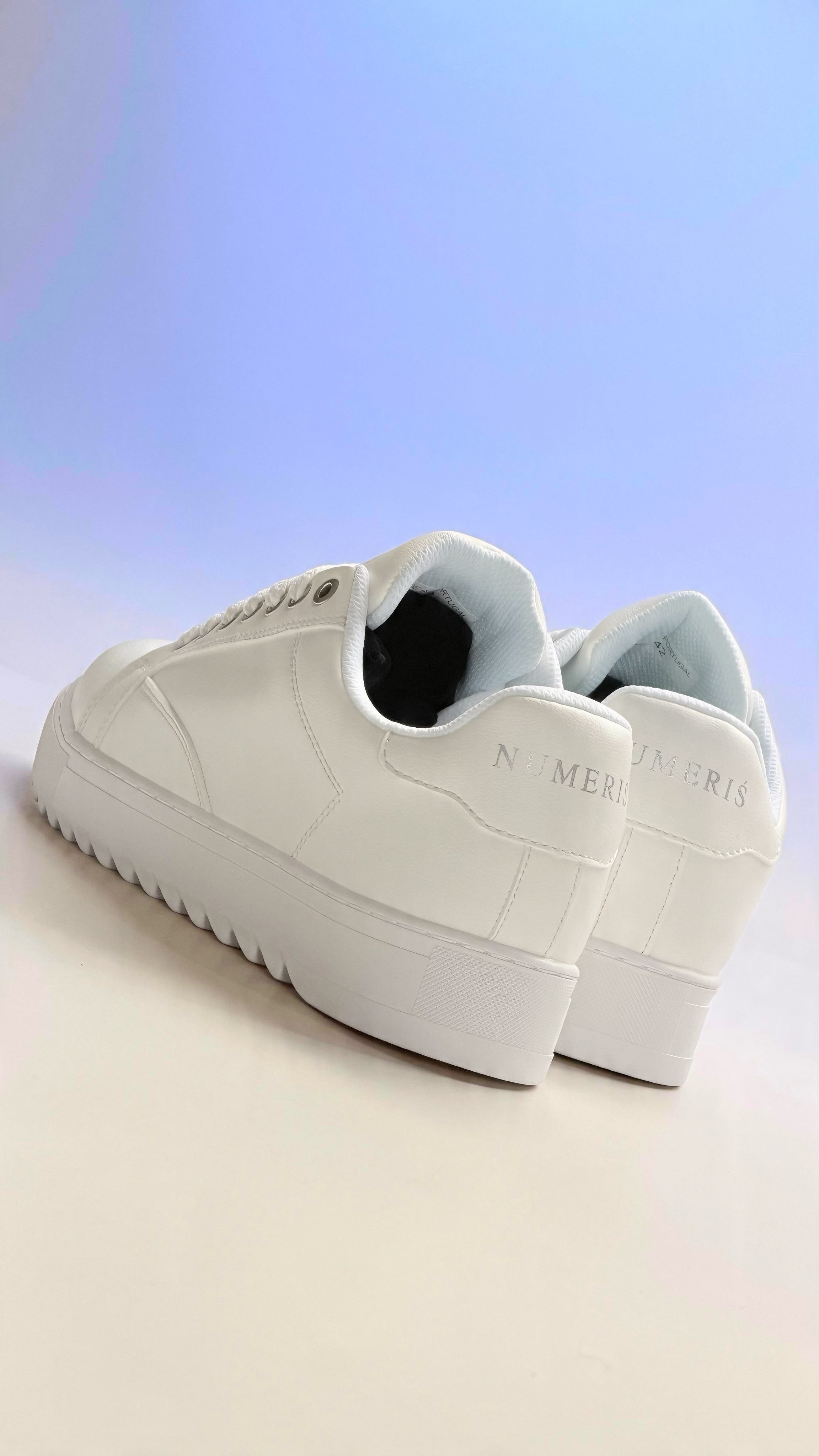 Numeris Sneakers