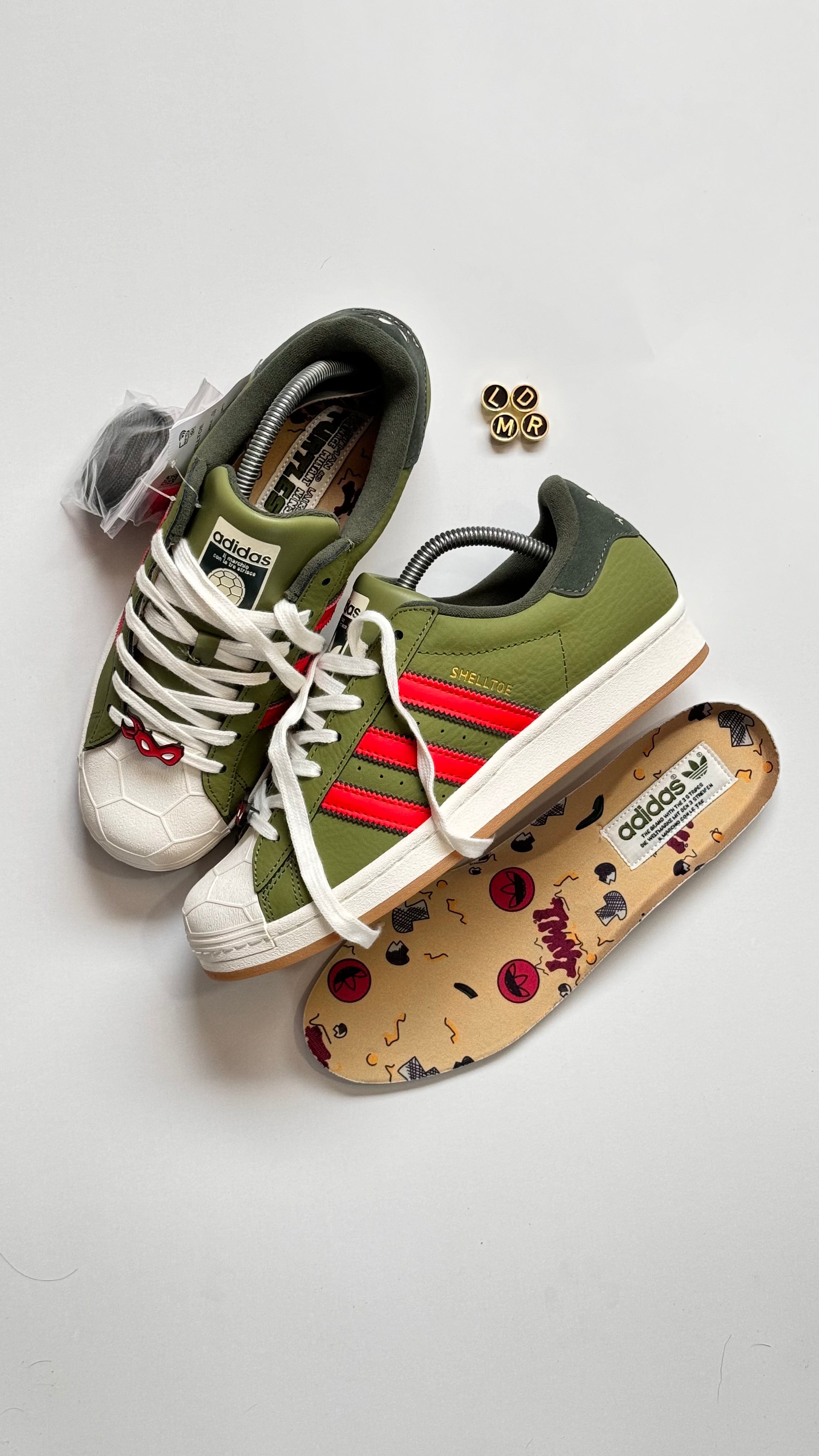 Adidas Superstar x Tortugas Ninja