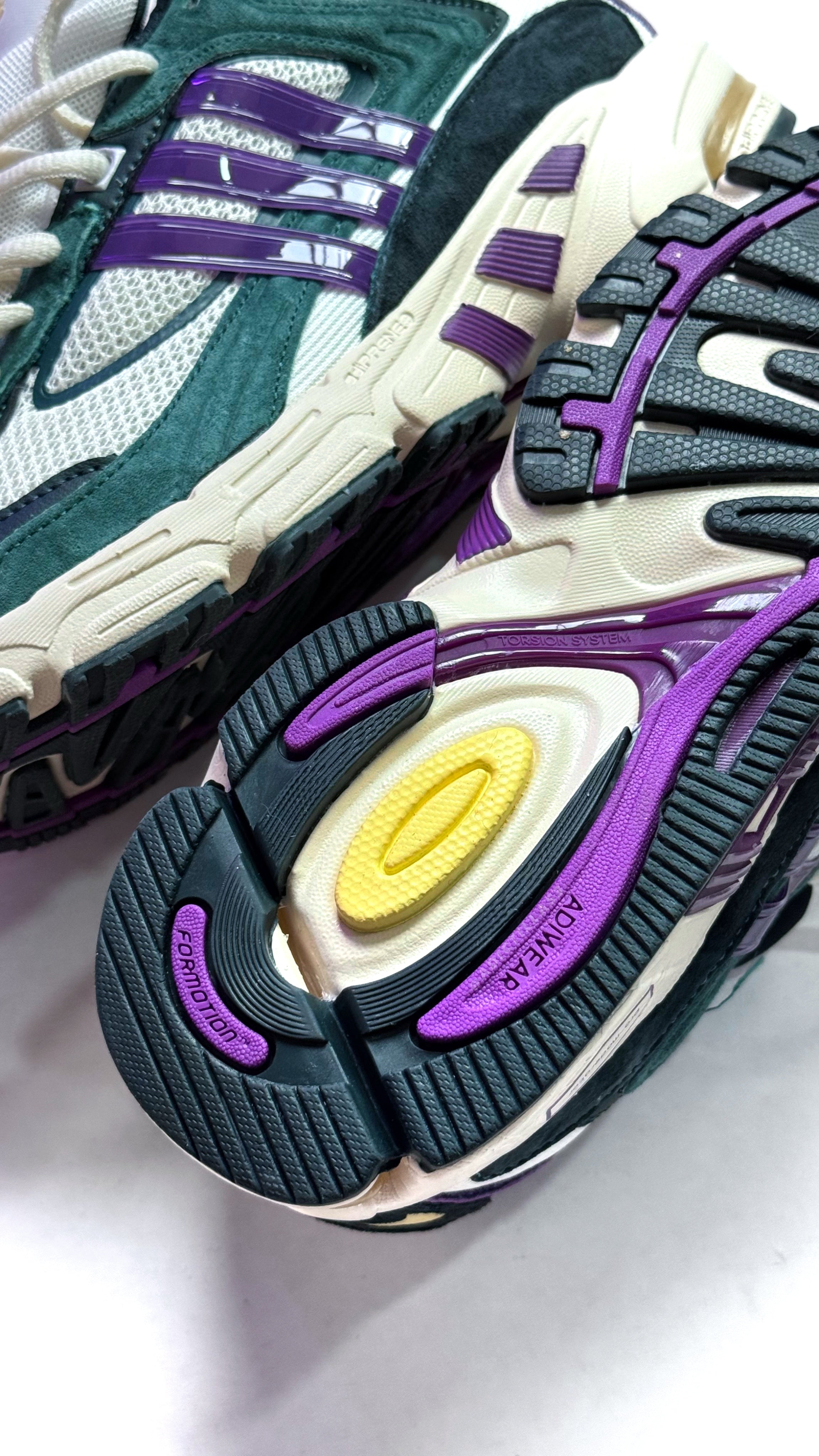 Adidas Response CL