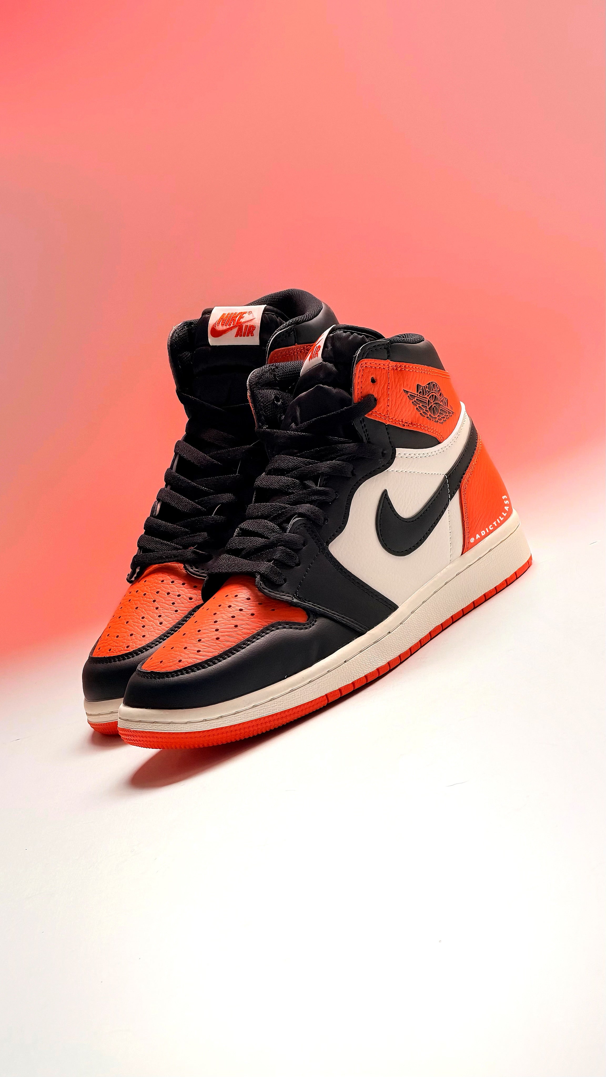 Jordan 1 
“ Shattered Backboard “