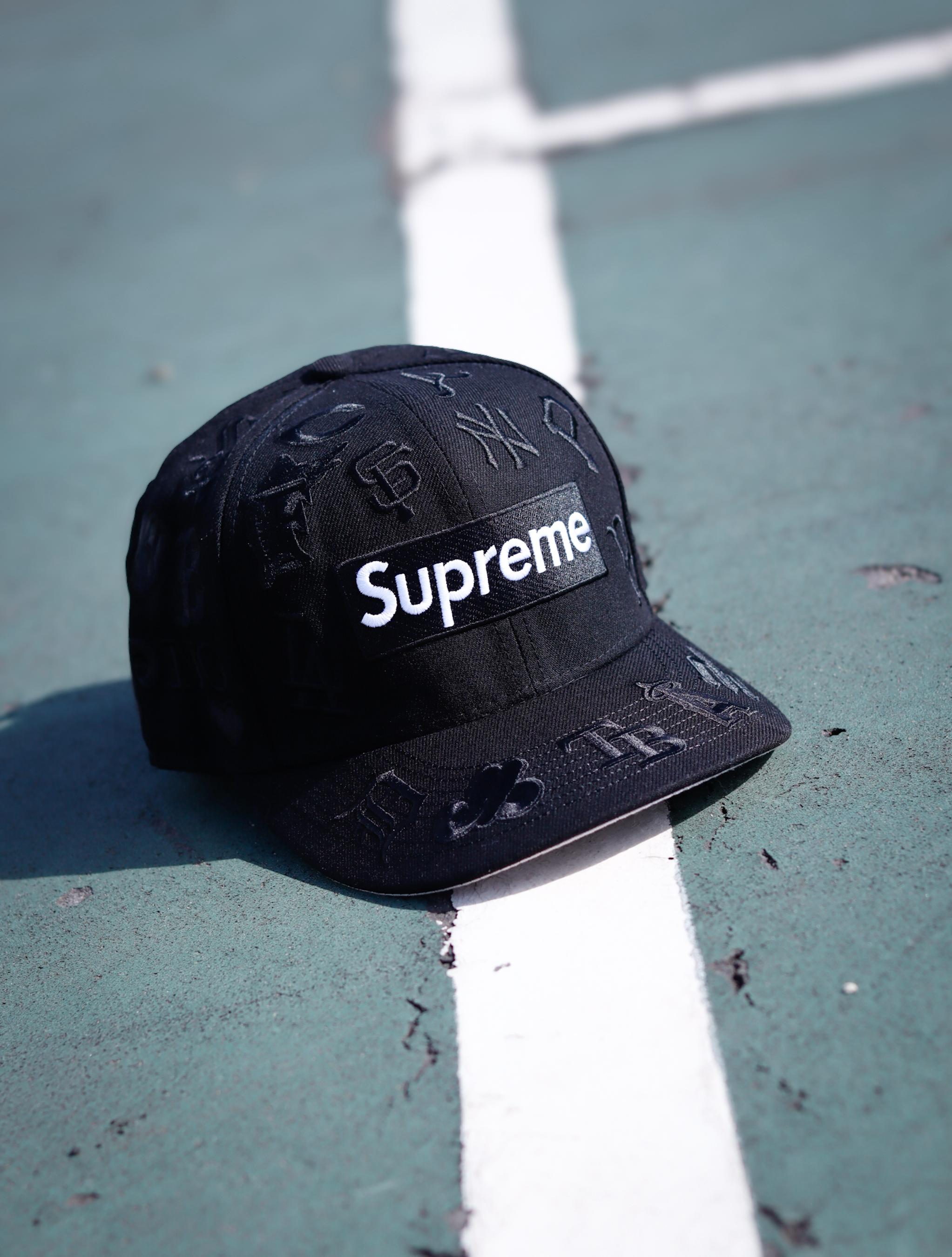 Cap New Era x Supreme All Black