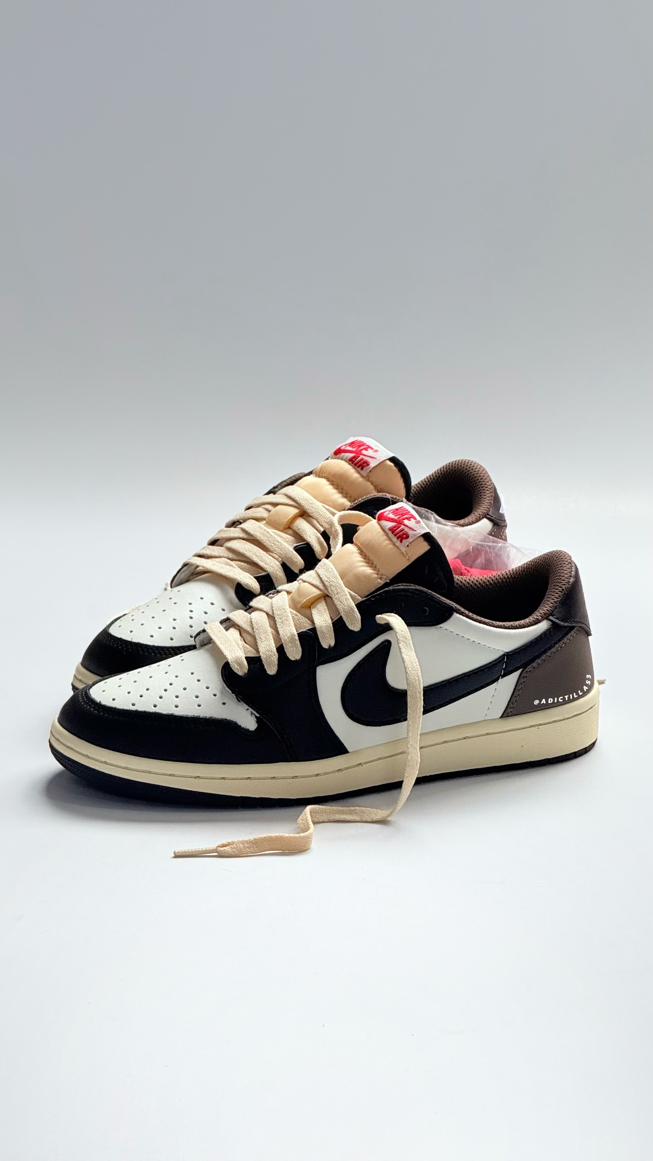 Air Jordan 1 Low “ Dark Mocha “