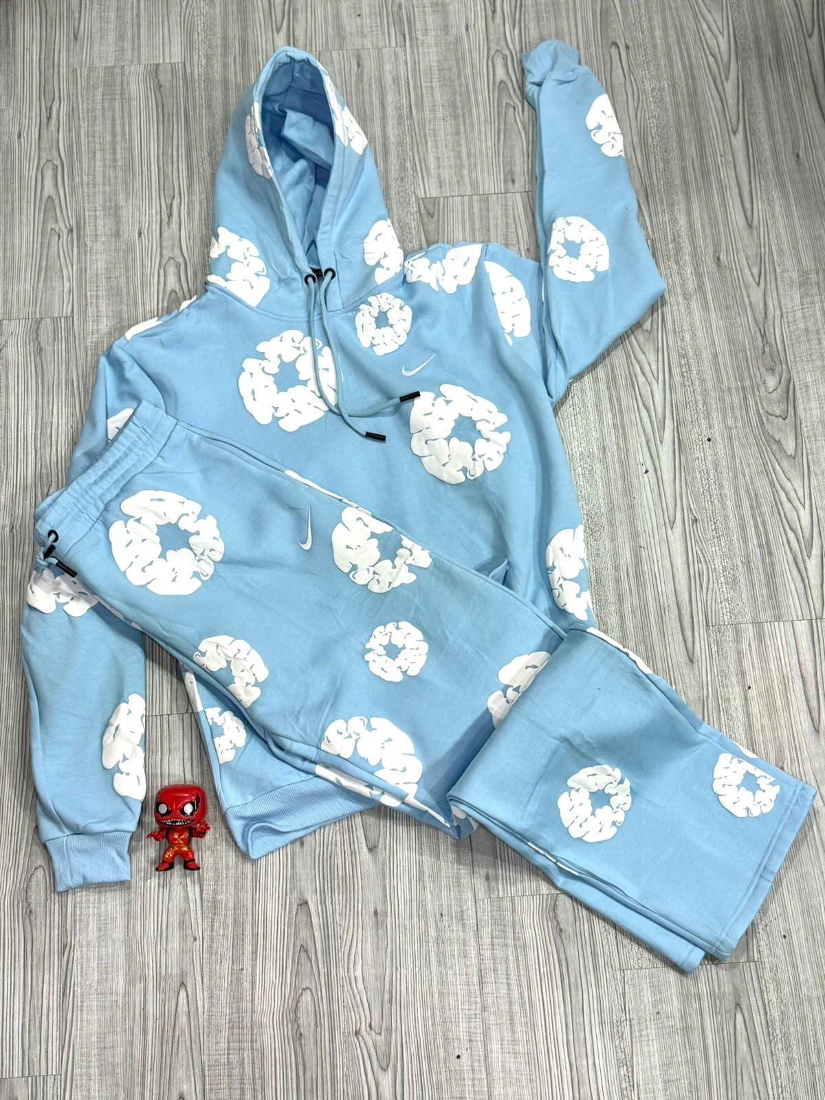 Conjunto DENIM TEARS
