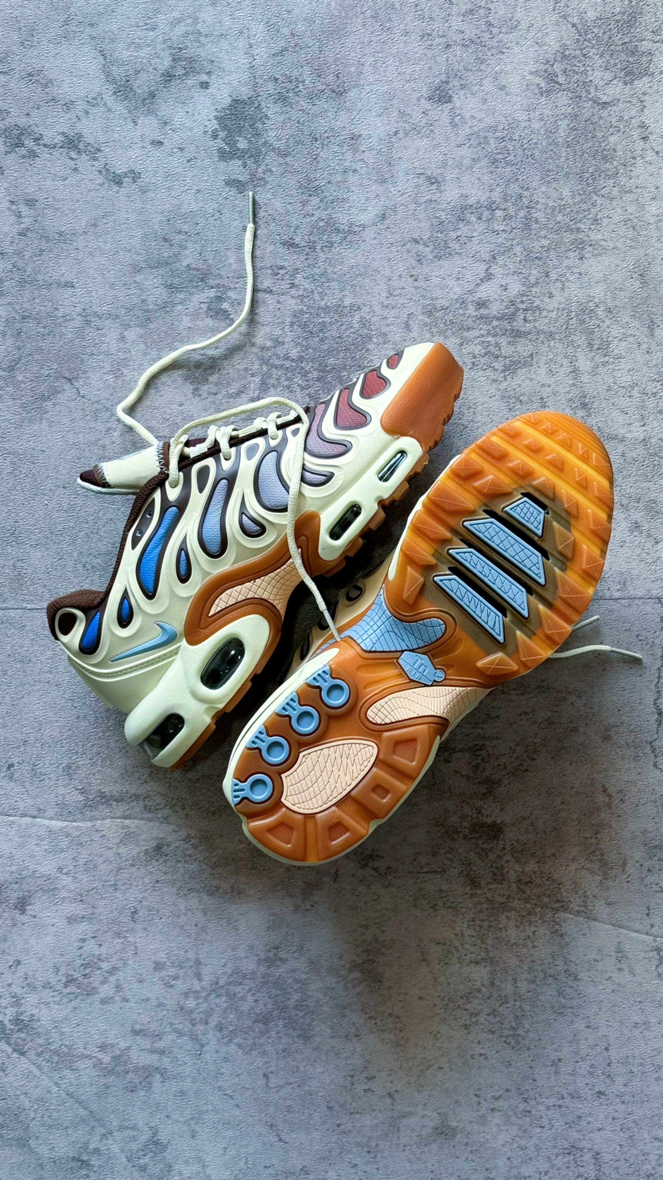 AirMax Plus Drift Phantom
