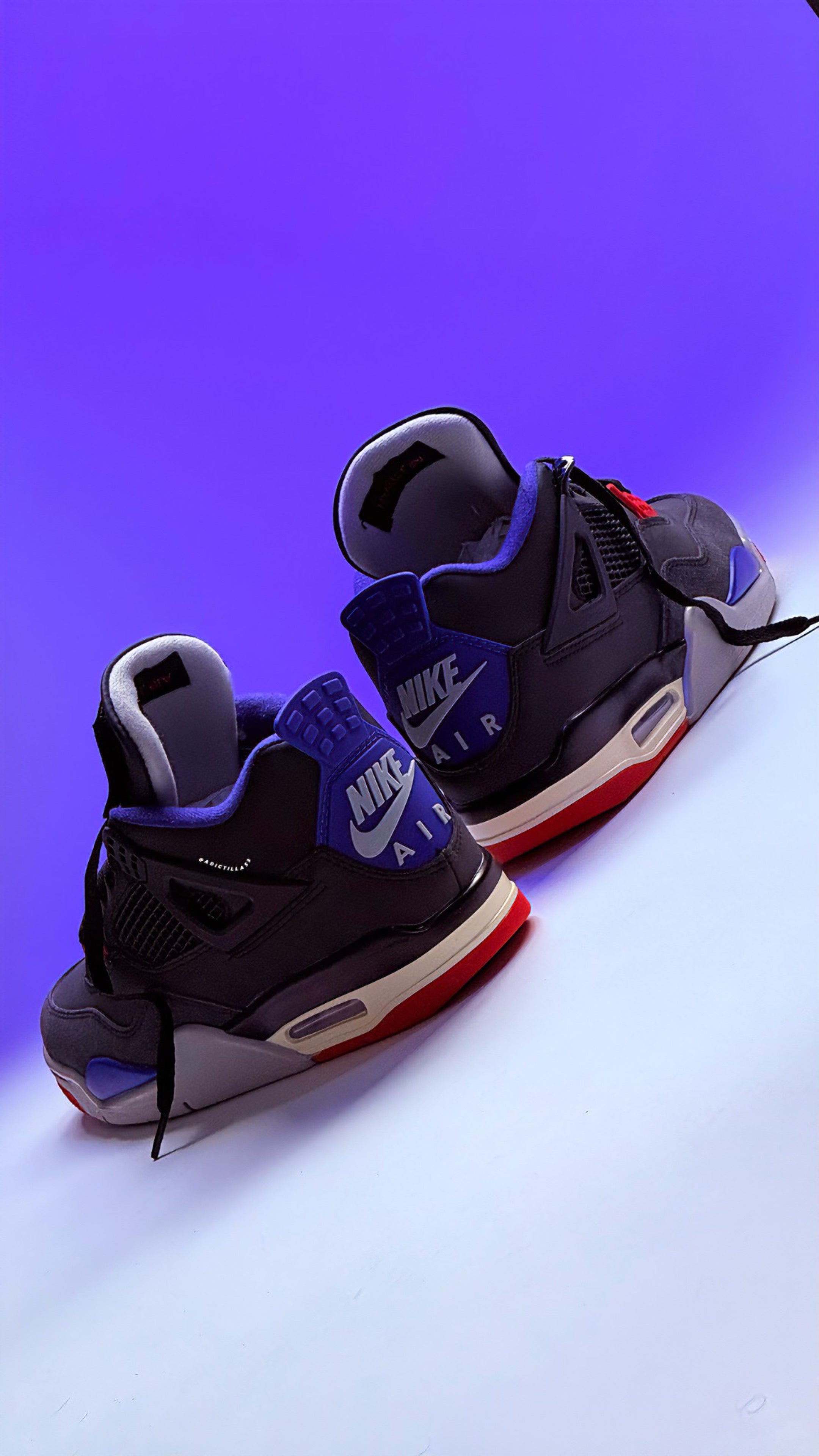 Air Jordan 4 Retro
“ Rare Air “