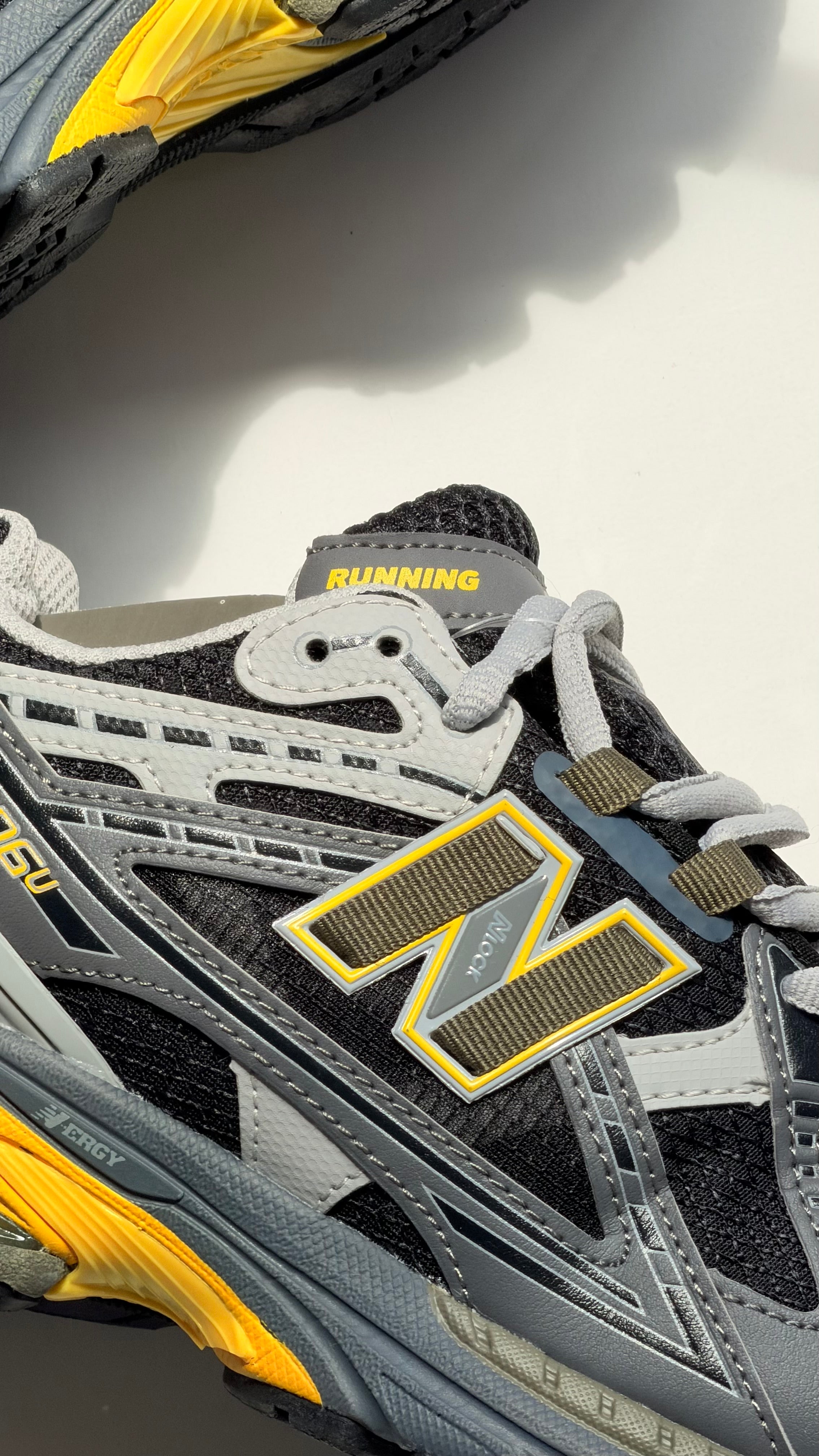 NEW BALANCE 1906U CASTLEROCK