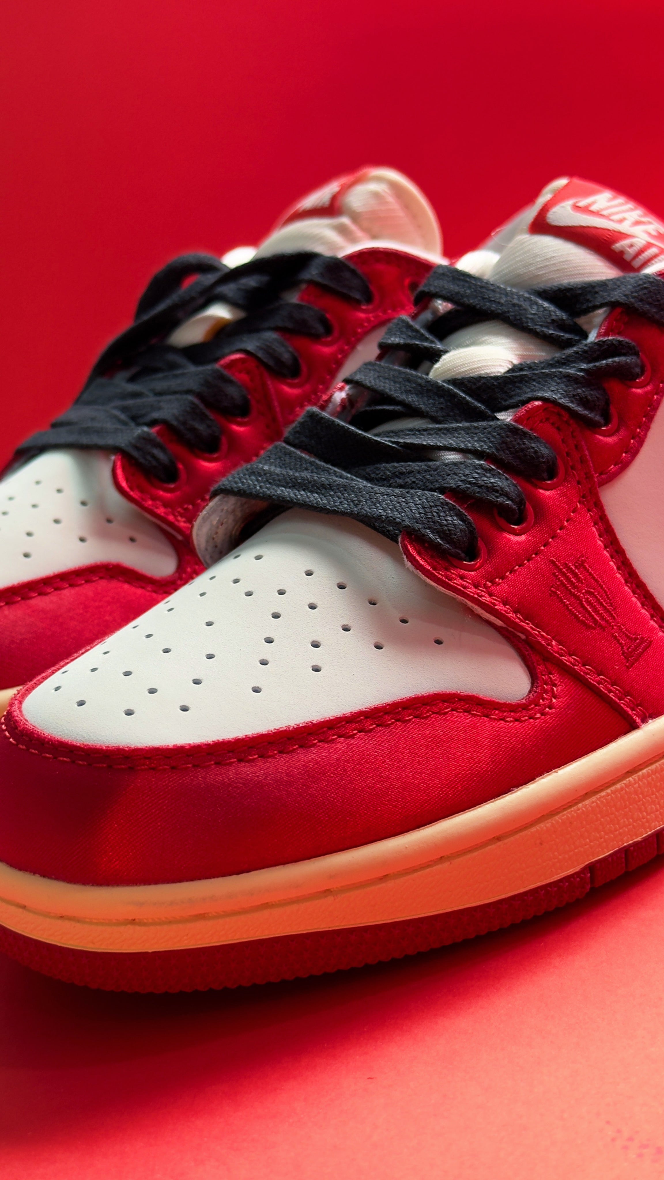Air Jordan 1 Low Trophy Room