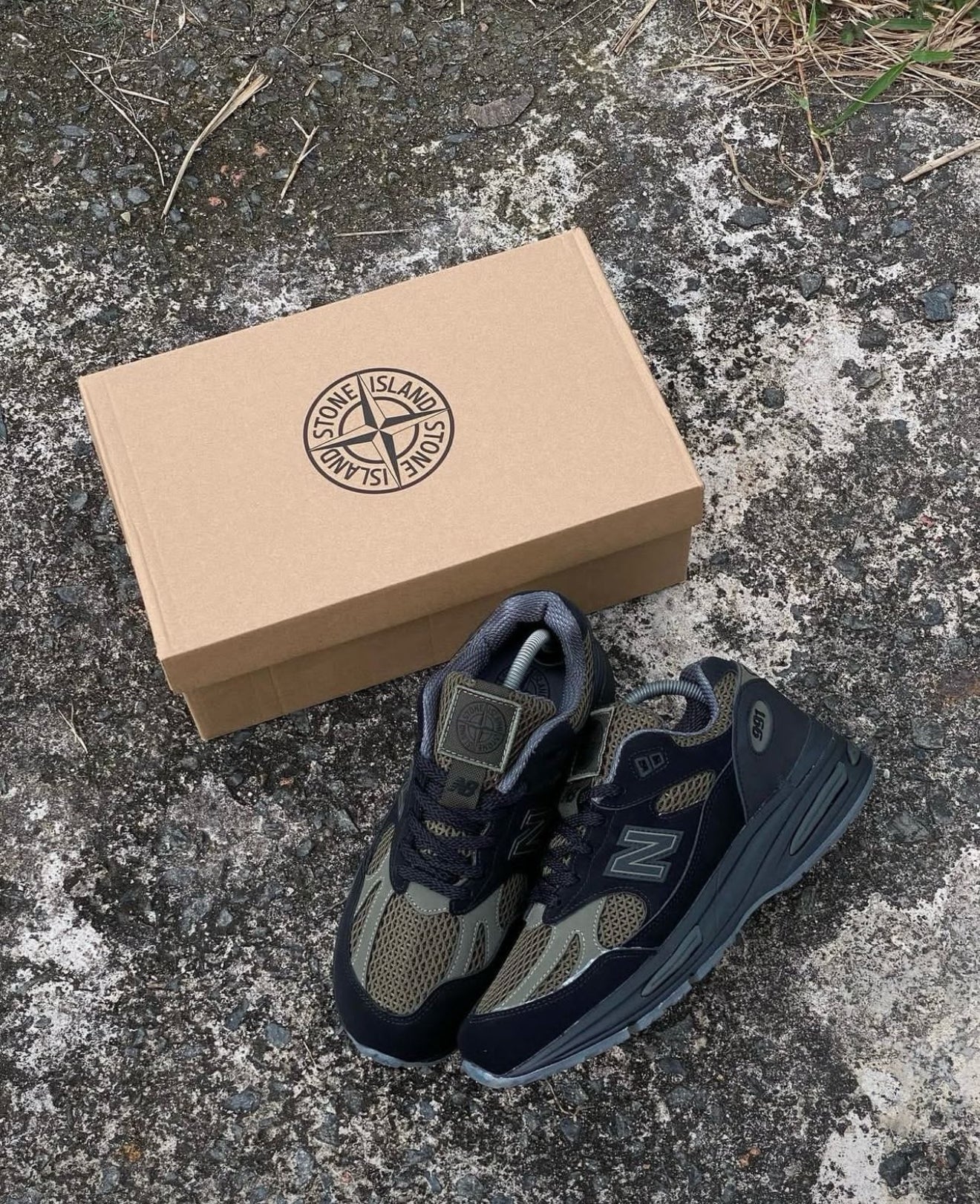 New Balance 991