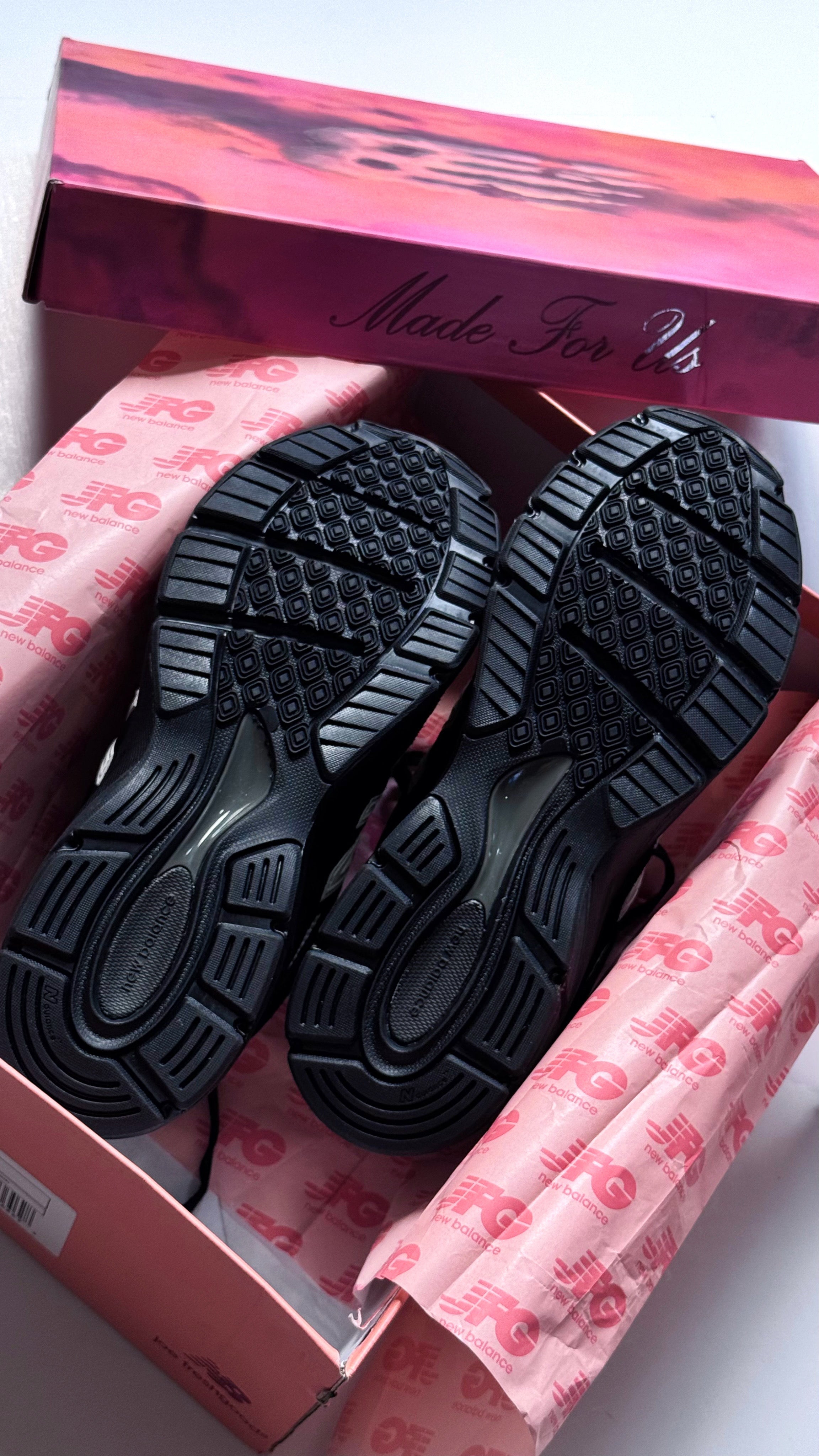 New Balance 990 v4 x Joe Freshgoods