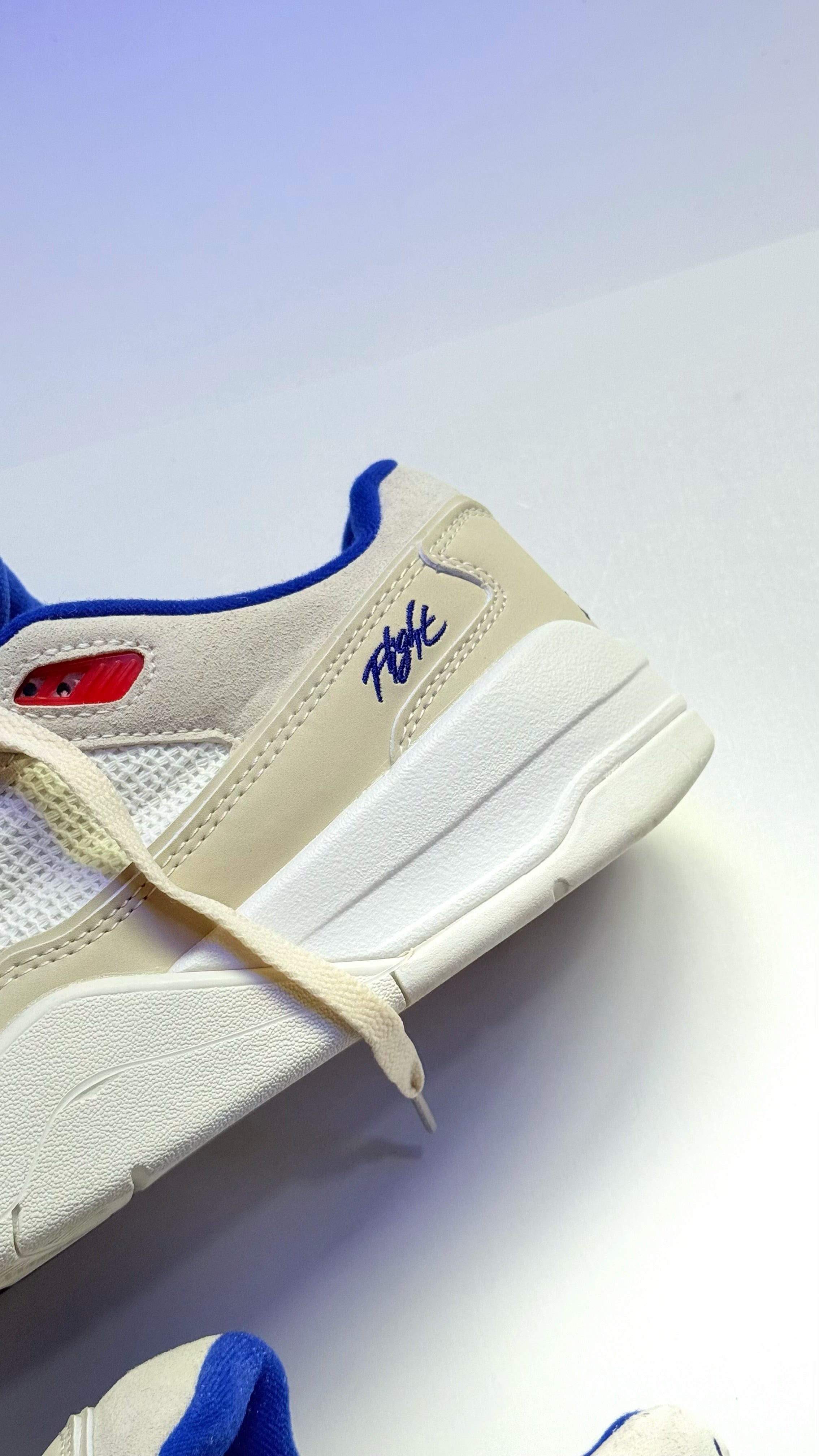 Jordan Flight Court
Men's Shoes