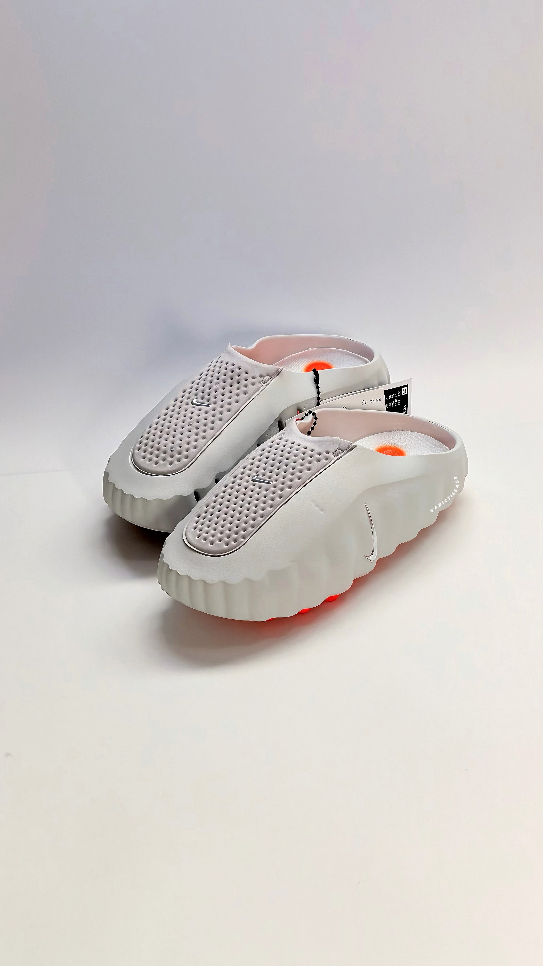 Nike Mind 001