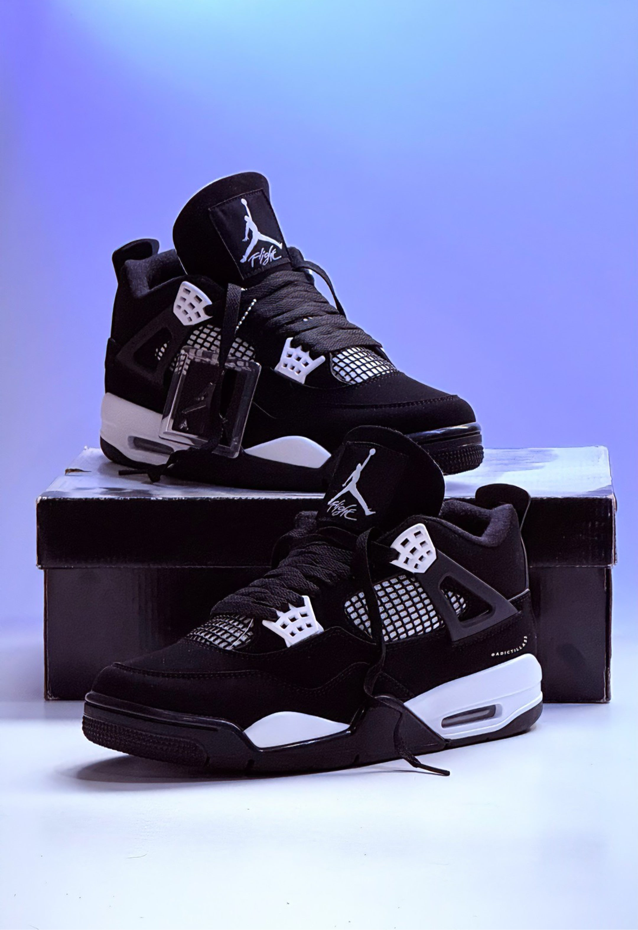 Air Jordan 4 Retro “ White Thunder “