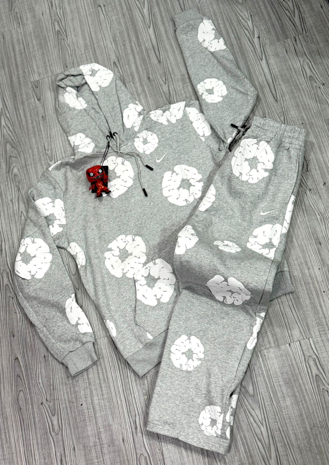 Conjunto DENIM TEARS