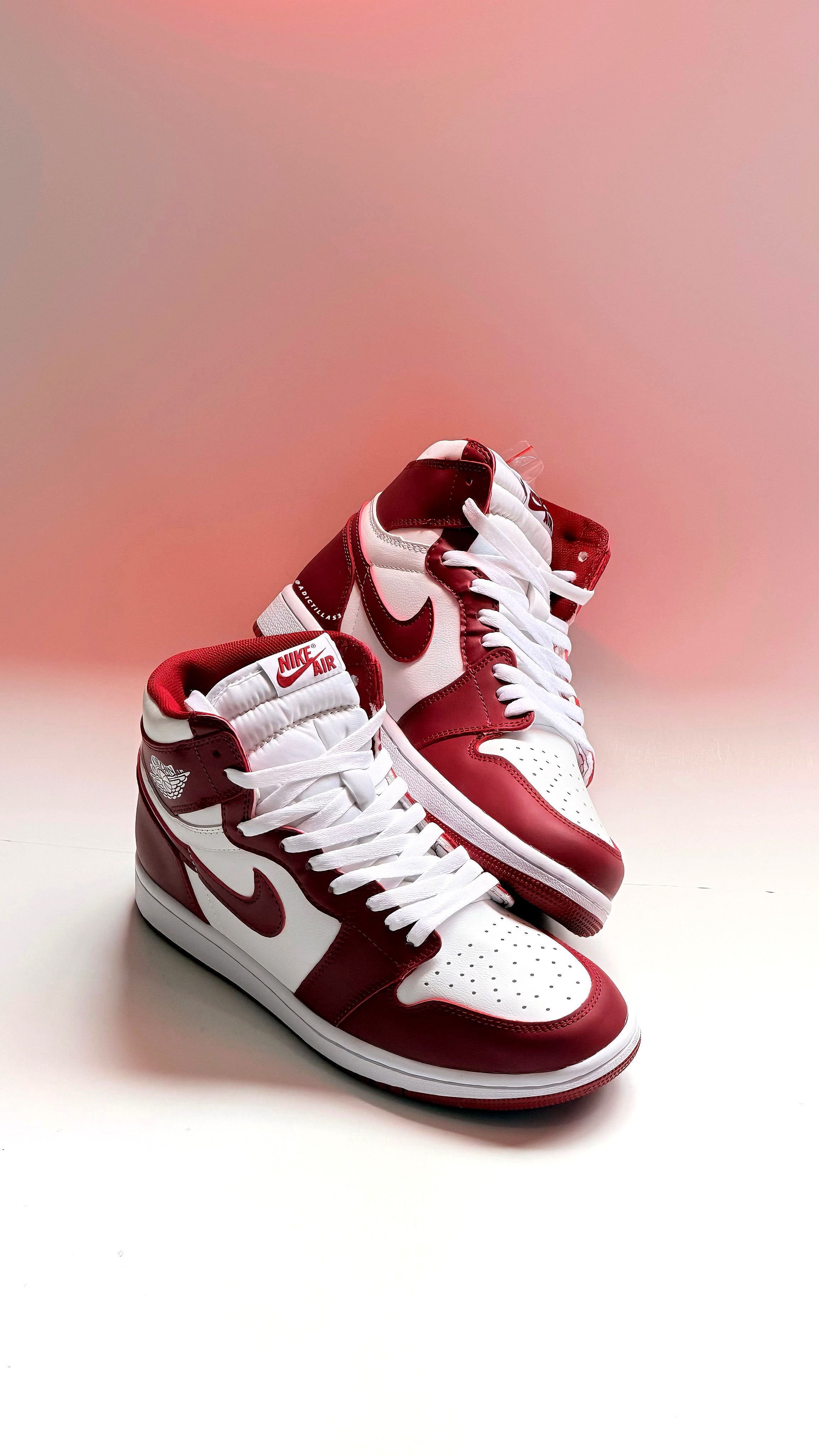 Air Jordan 1 "Team Red"
