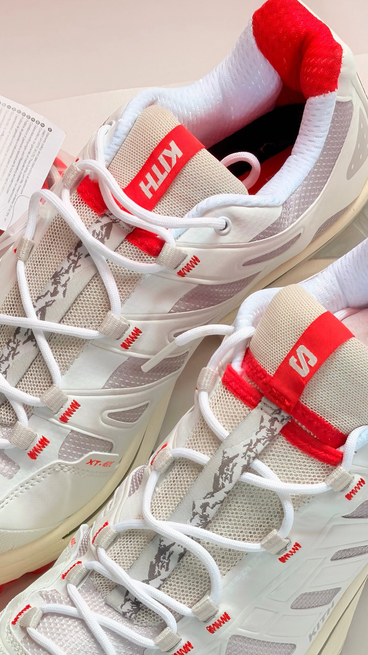 Salomón XT-4K "Kithmas White Red “
