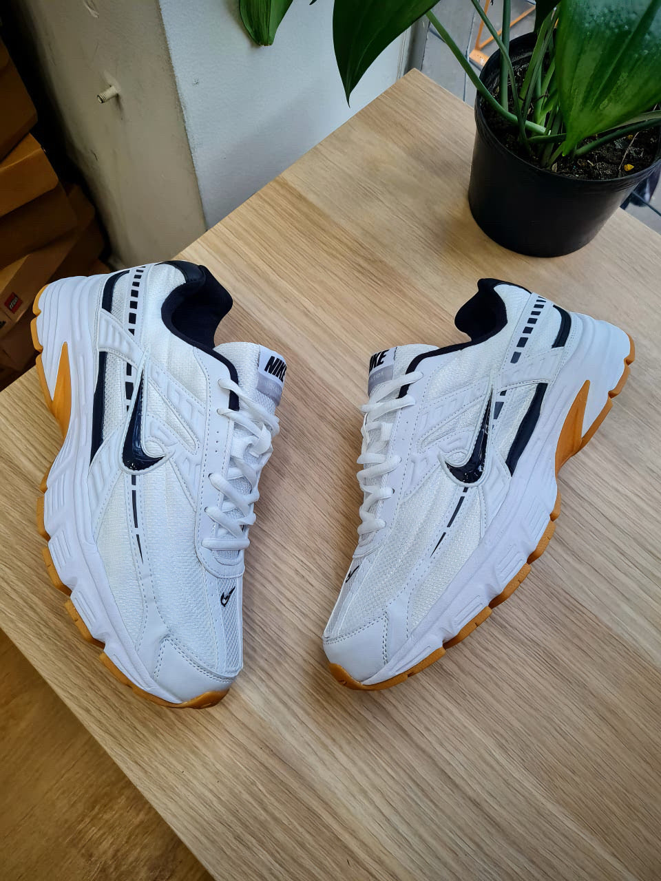 Nike Initiator